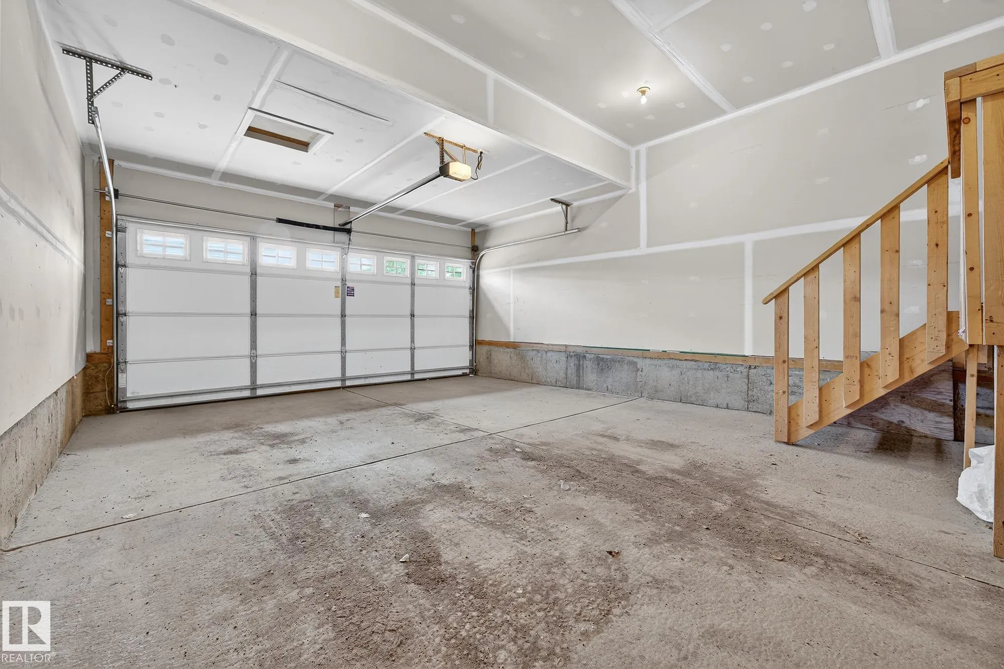 5883 ANTHONY Crescent