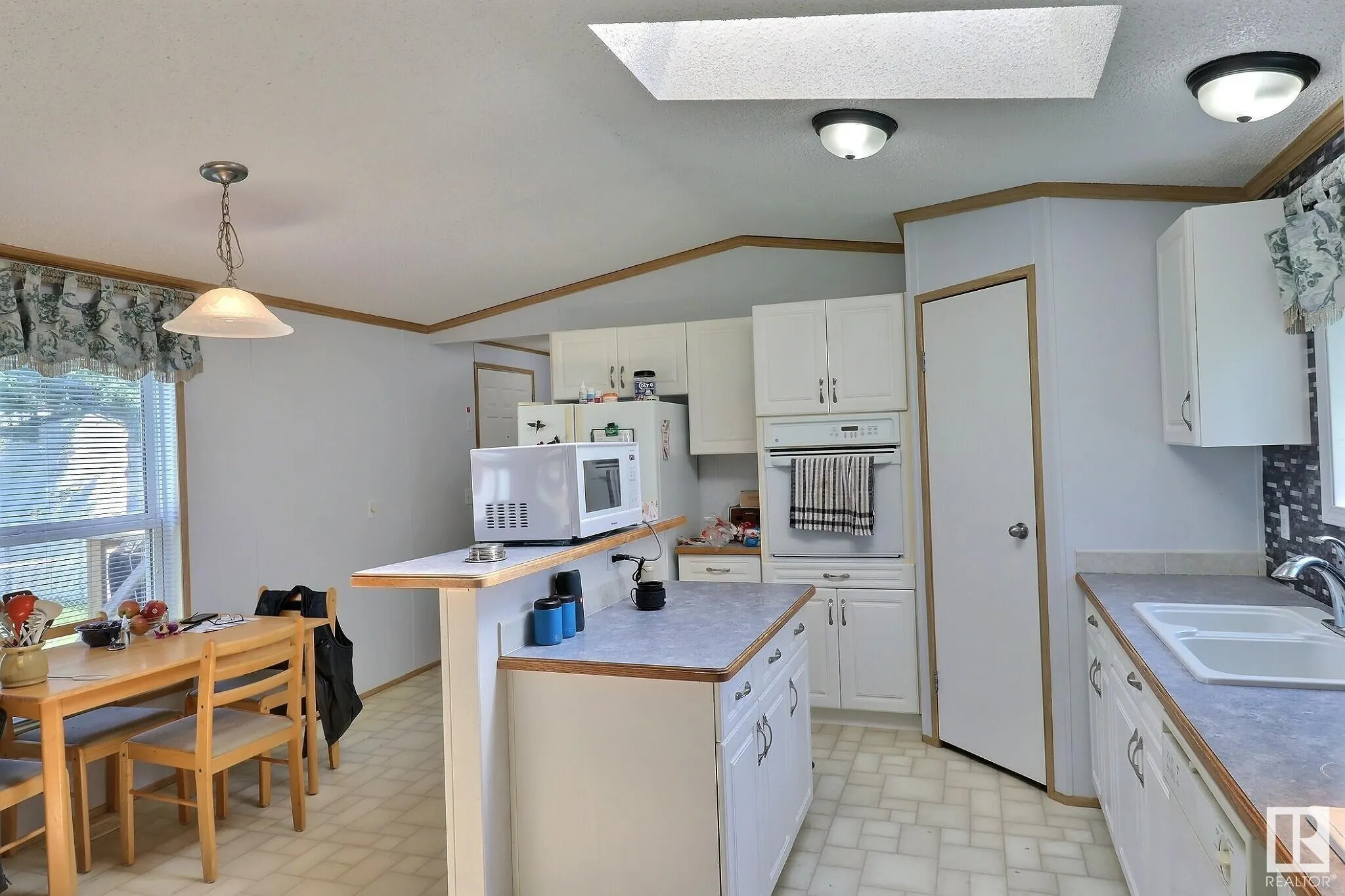 308 Evergreen Park