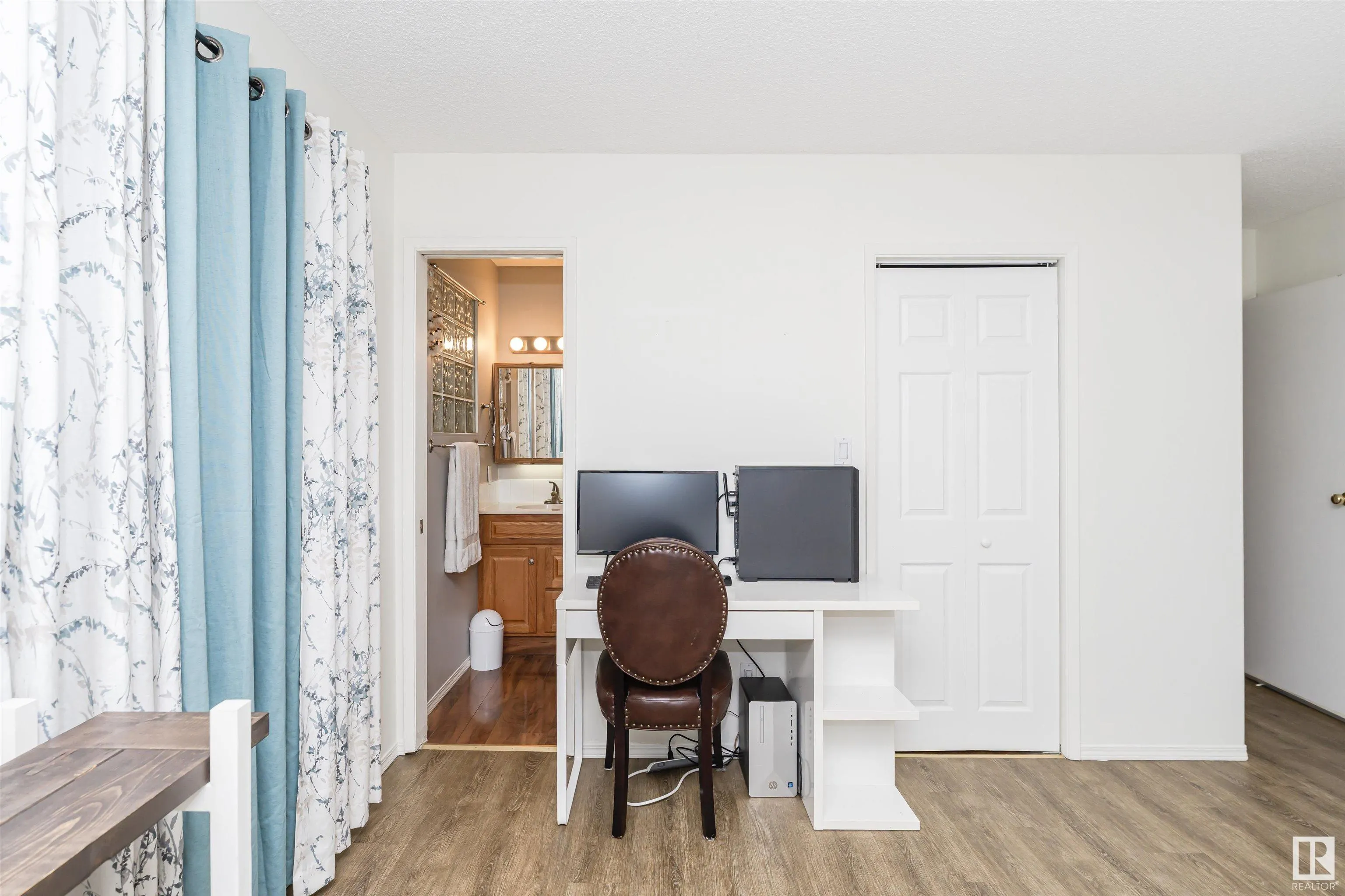53 STURGEON Road