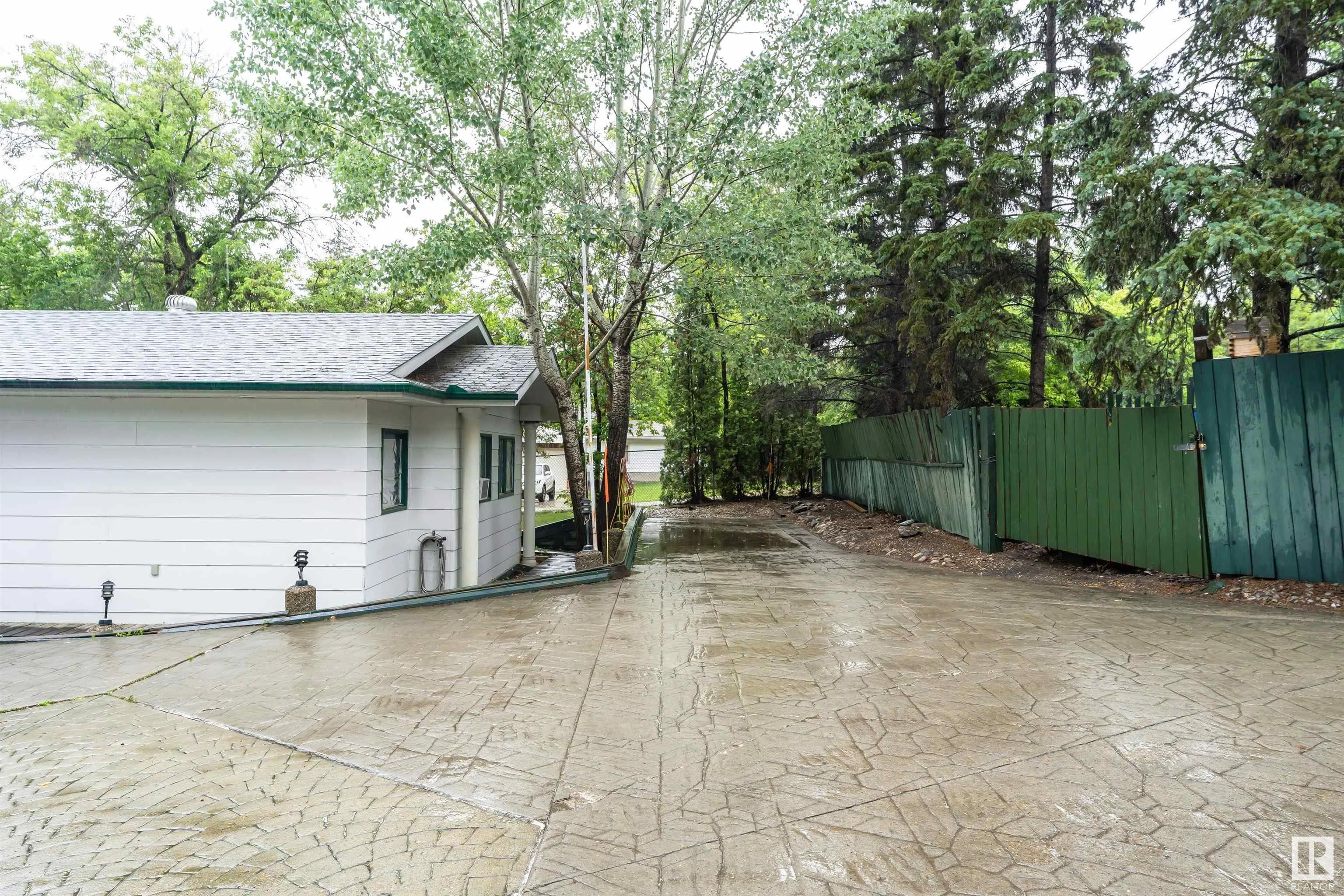 53 STURGEON Road
