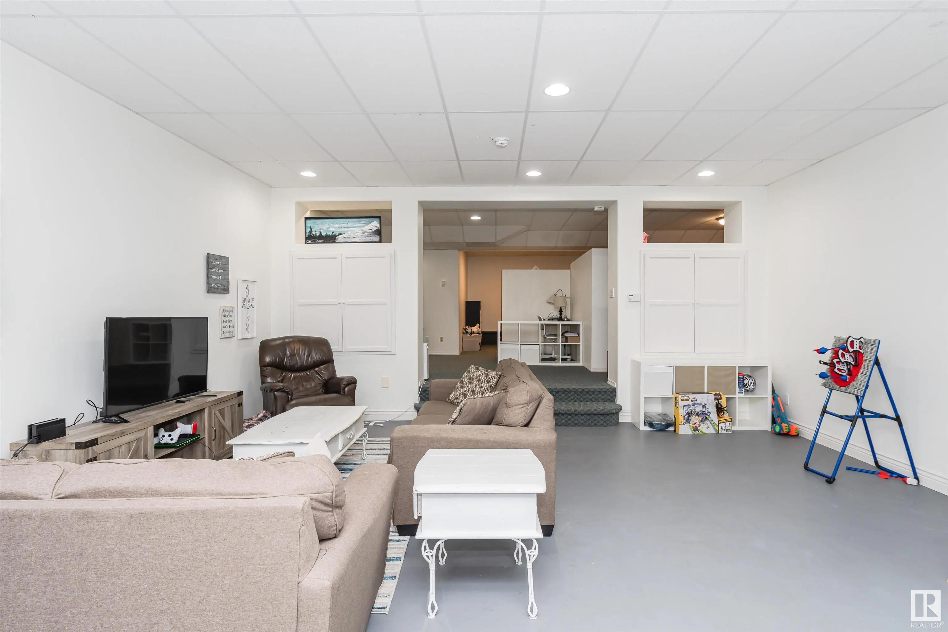 53 STURGEON Road
