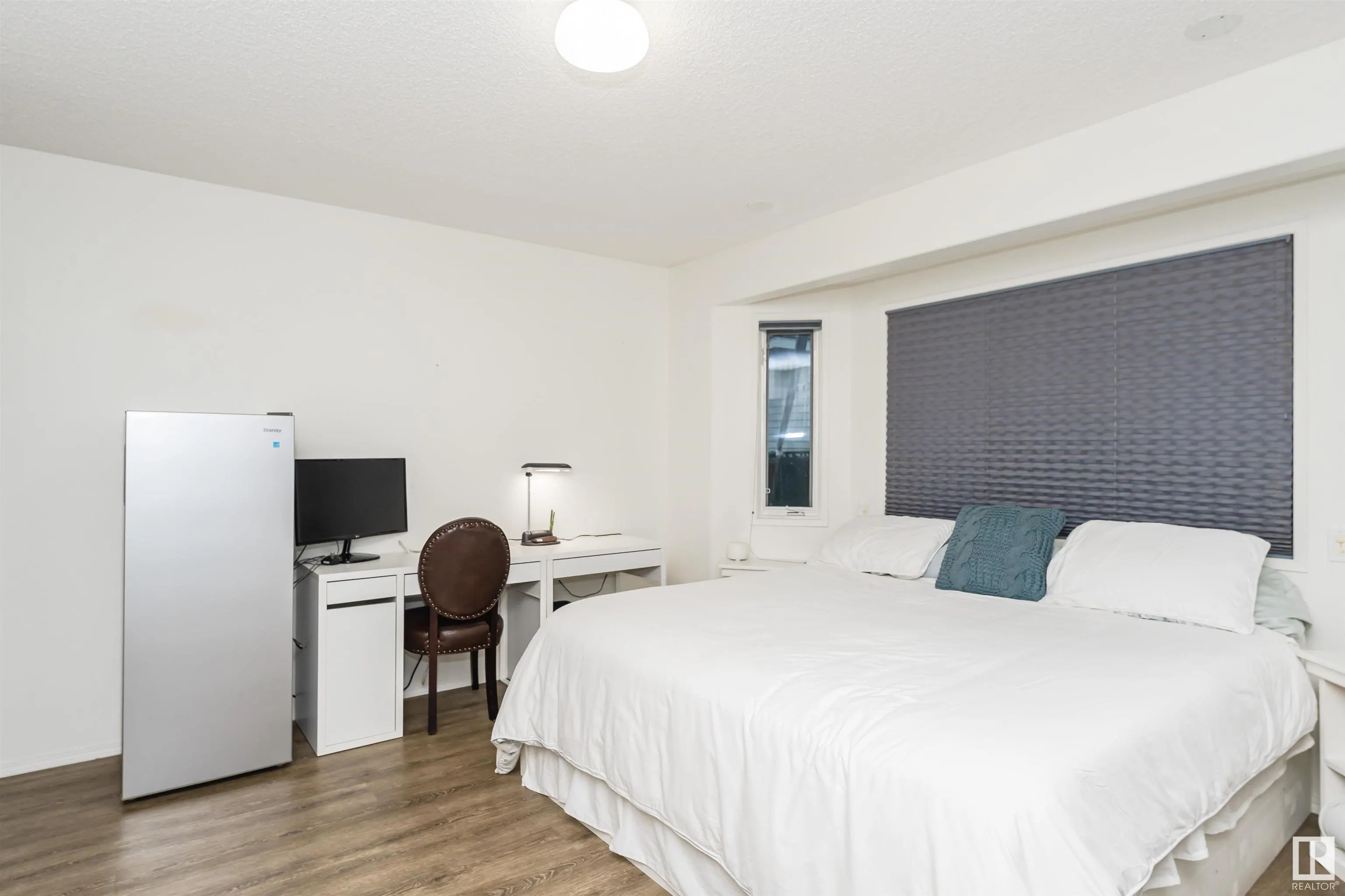 53 STURGEON Road