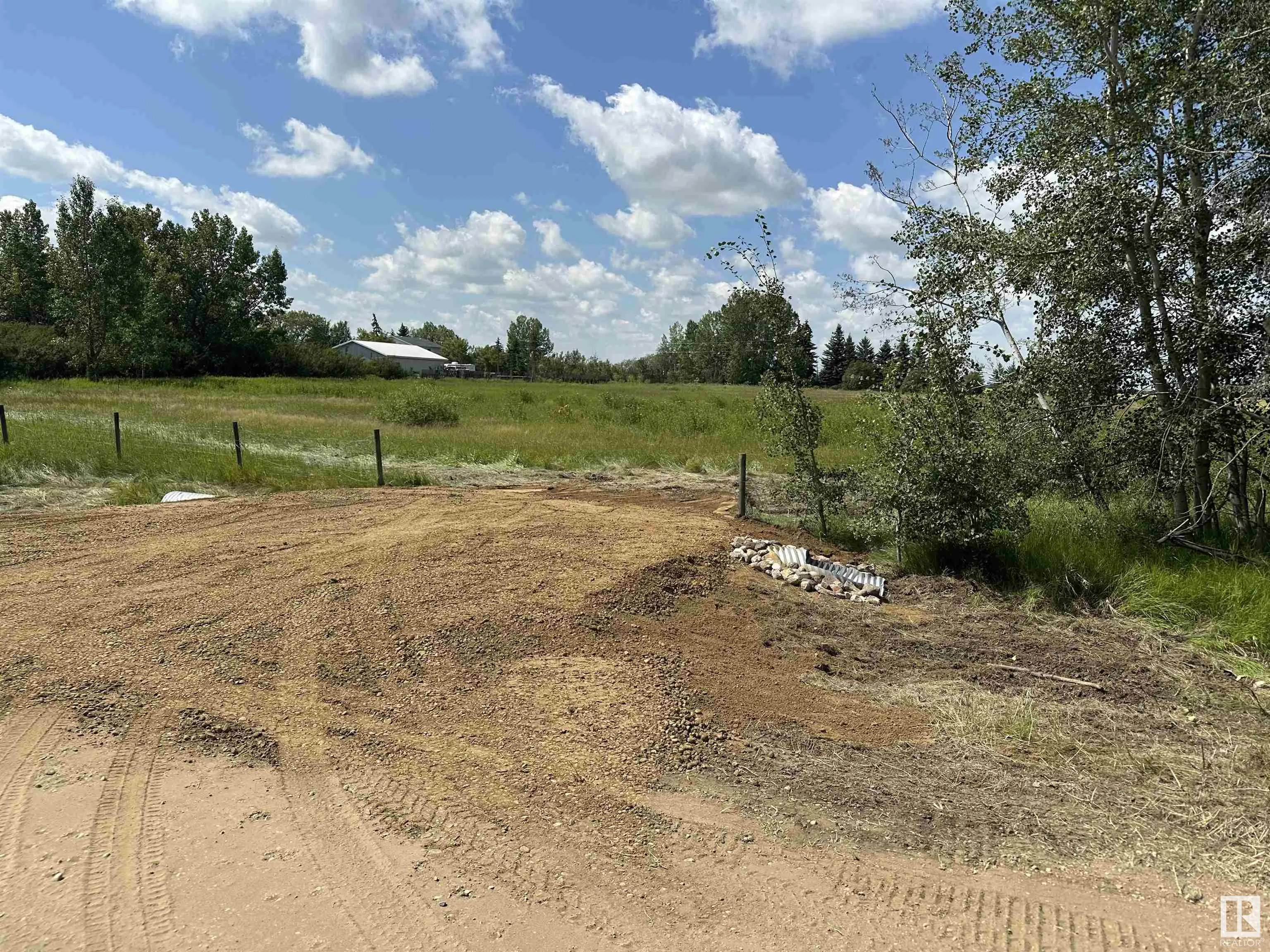 Hwy 613 Rge Rd 235