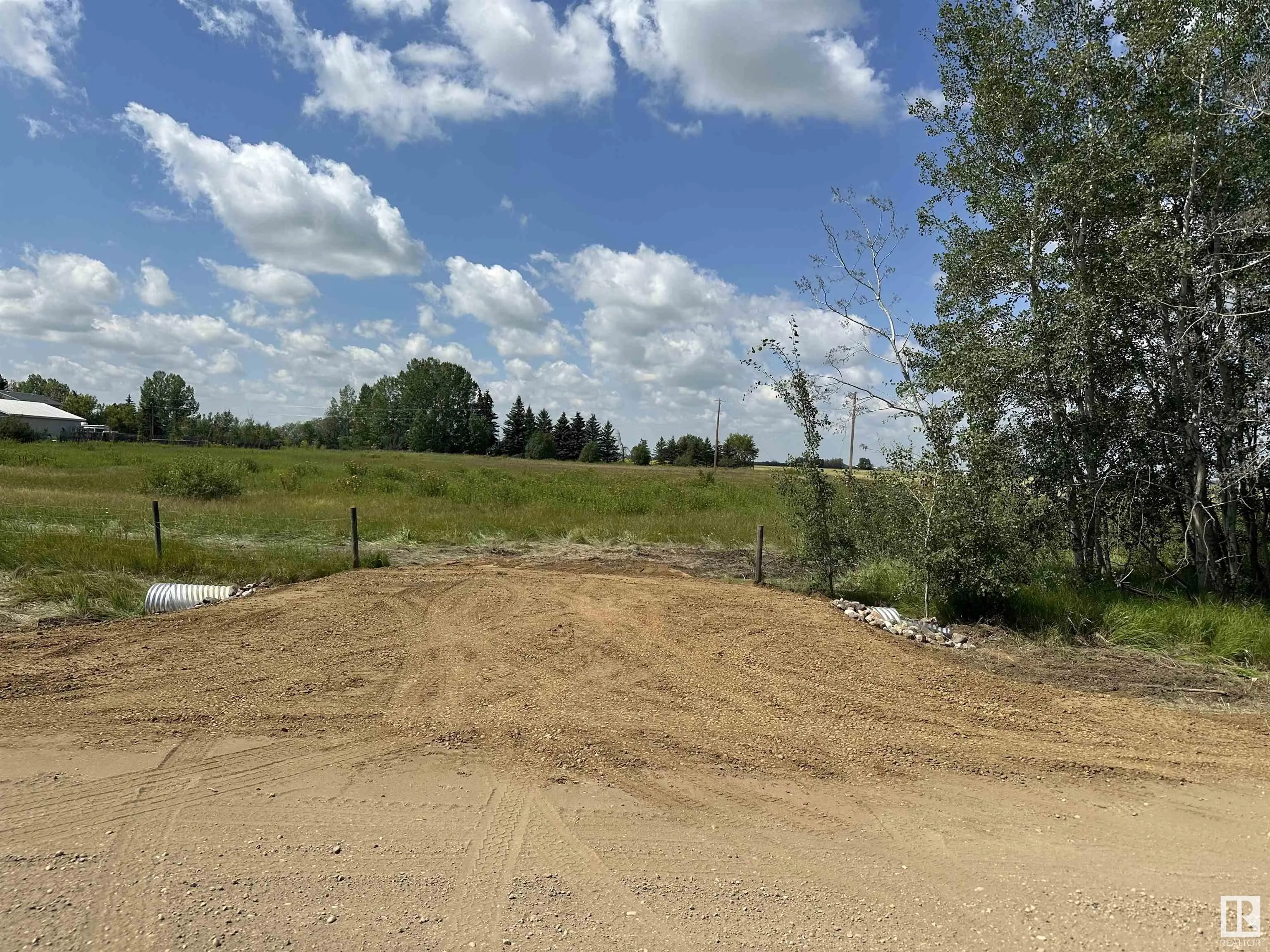 Hwy 613 Rge Rd 235
