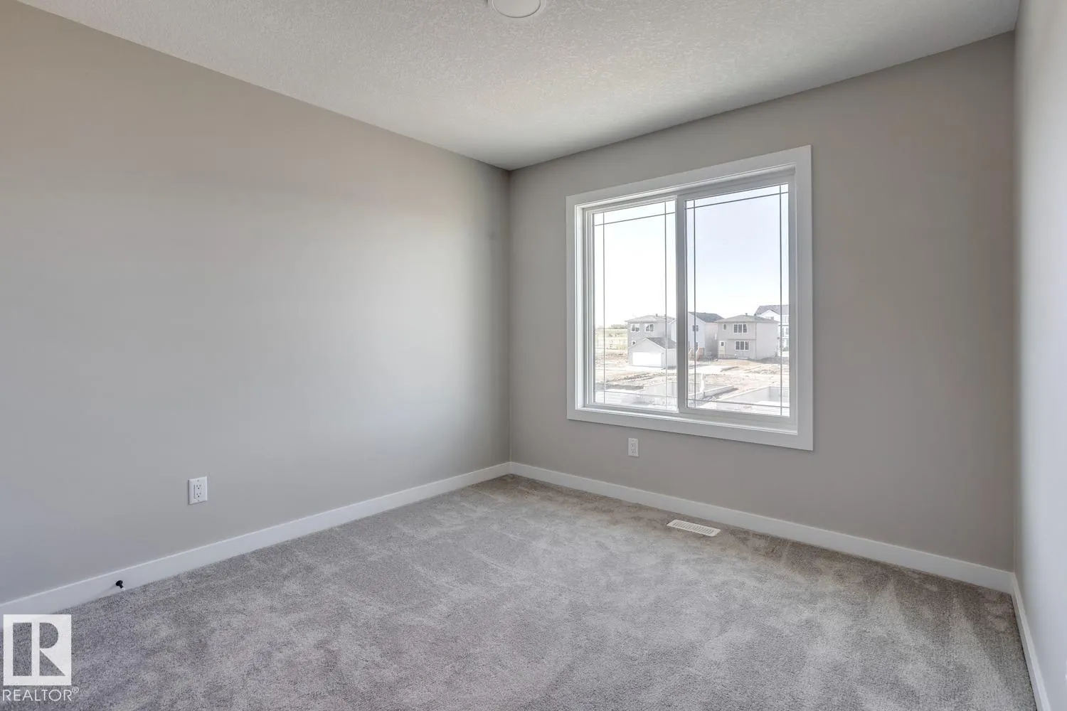 10 SERENO Lane