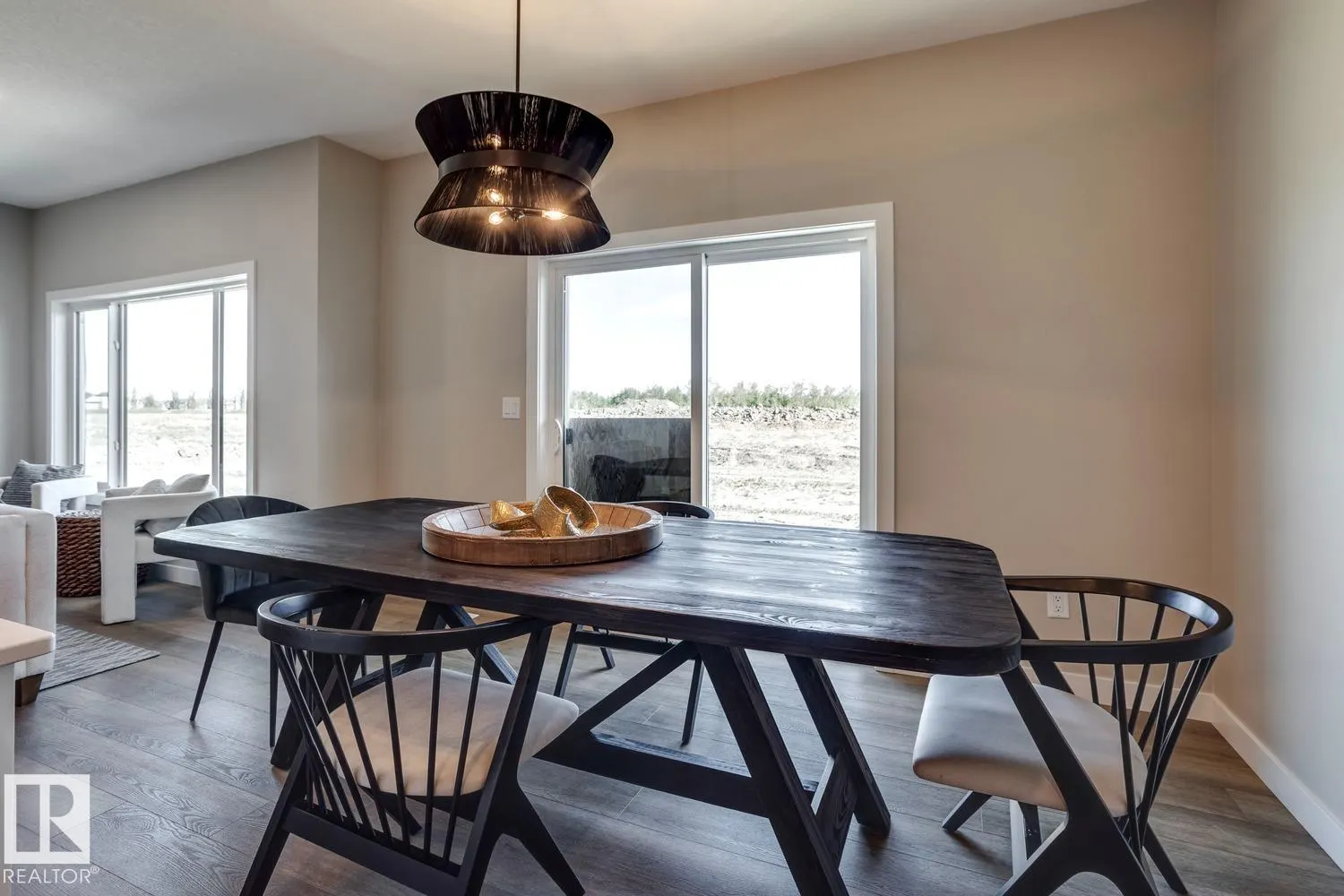 10 SERENO Lane