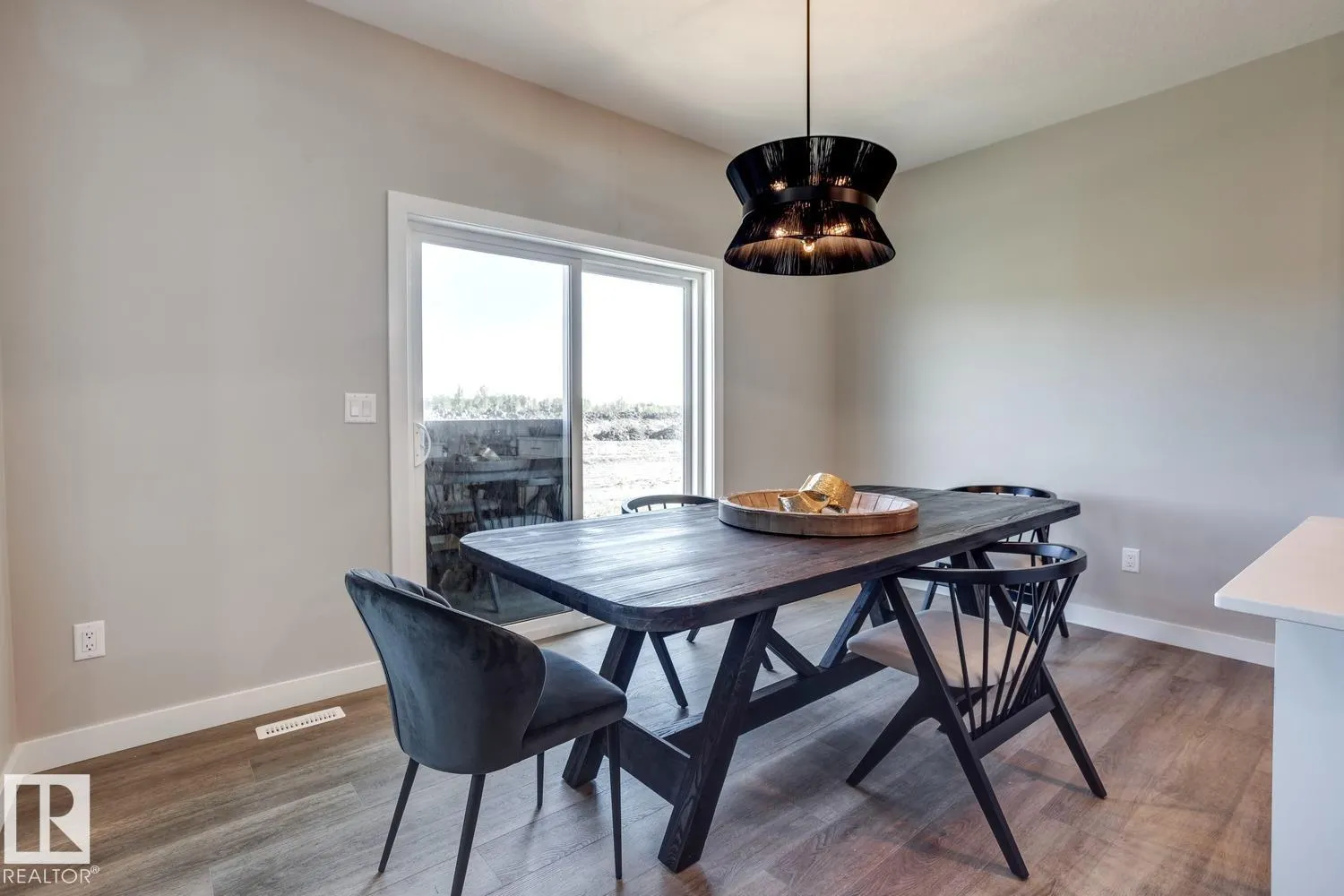 10 SERENO Lane