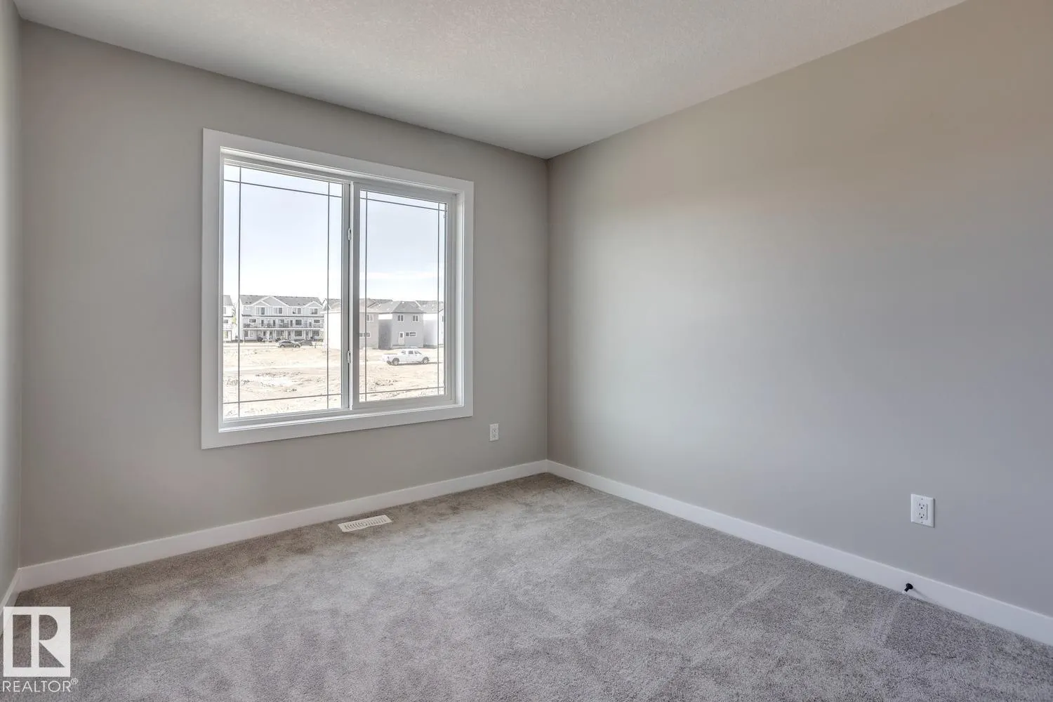 10 SERENO Lane