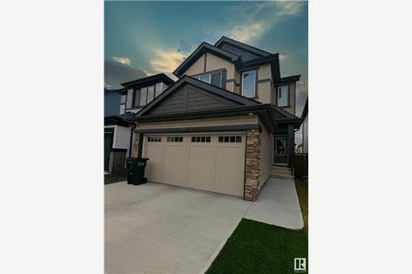 2888 Coughlan Green