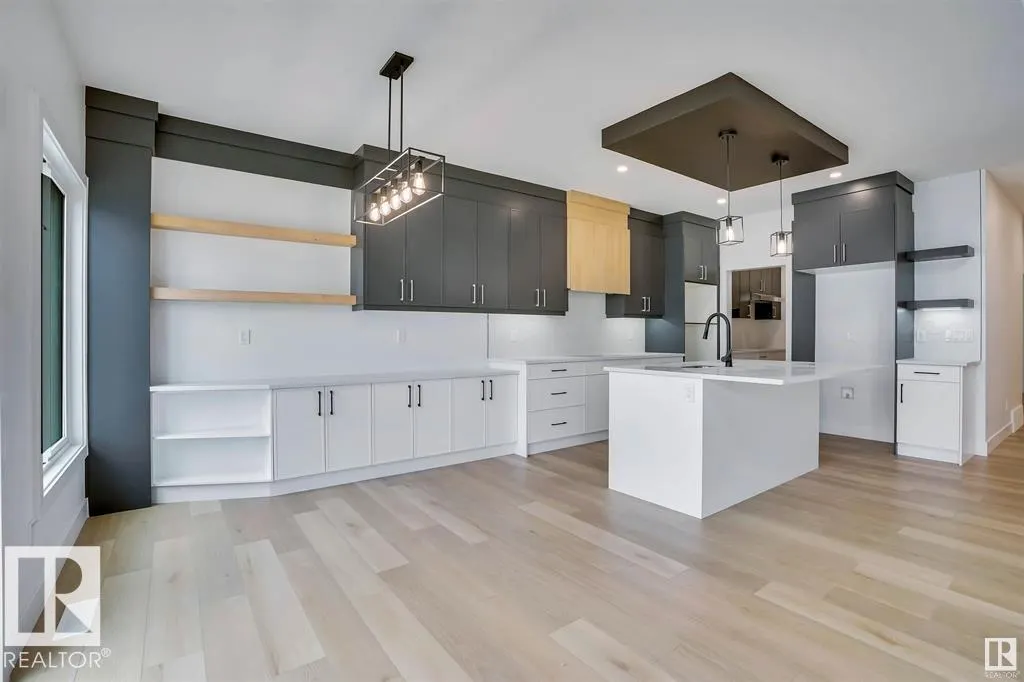 37 MEADOWBROOK Way
