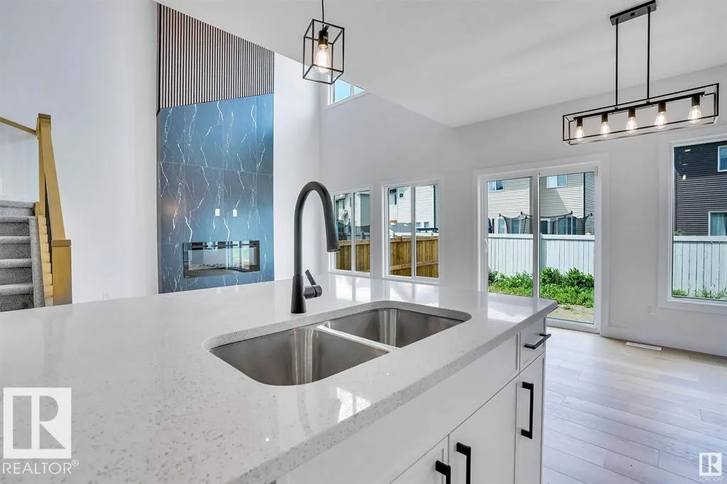 37 MEADOWBROOK Way