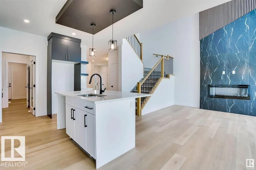 37 MEADOWBROOK Way