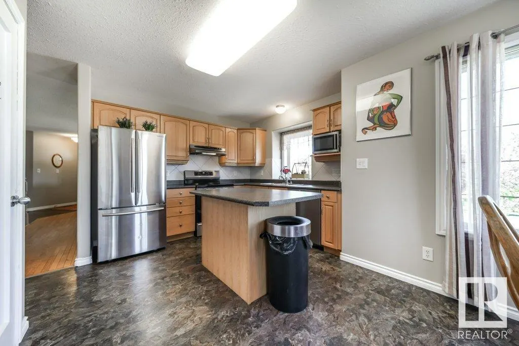 14 WOODS Court