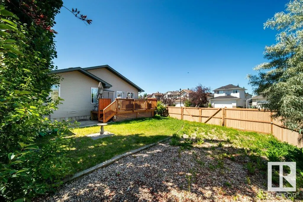 14 WOODS Court