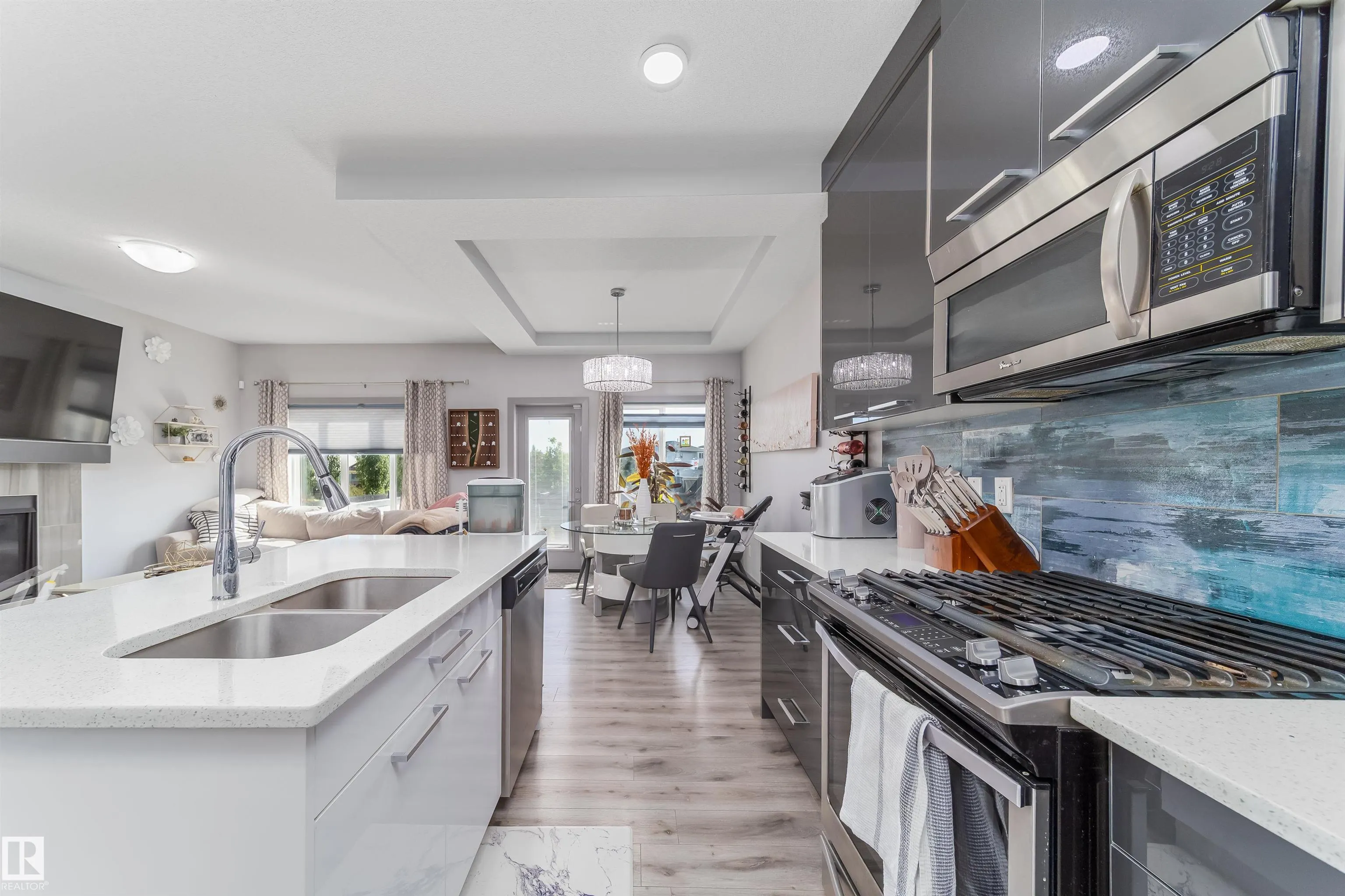 24 McKenzie Close