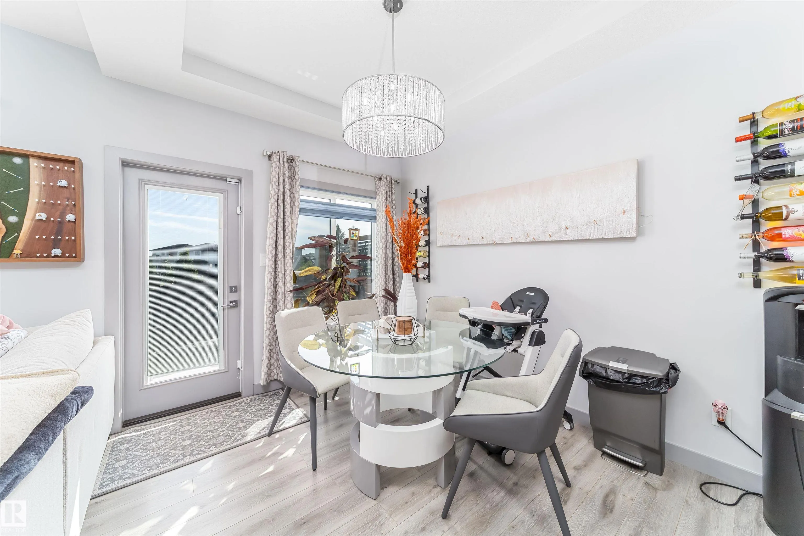 24 McKenzie Close