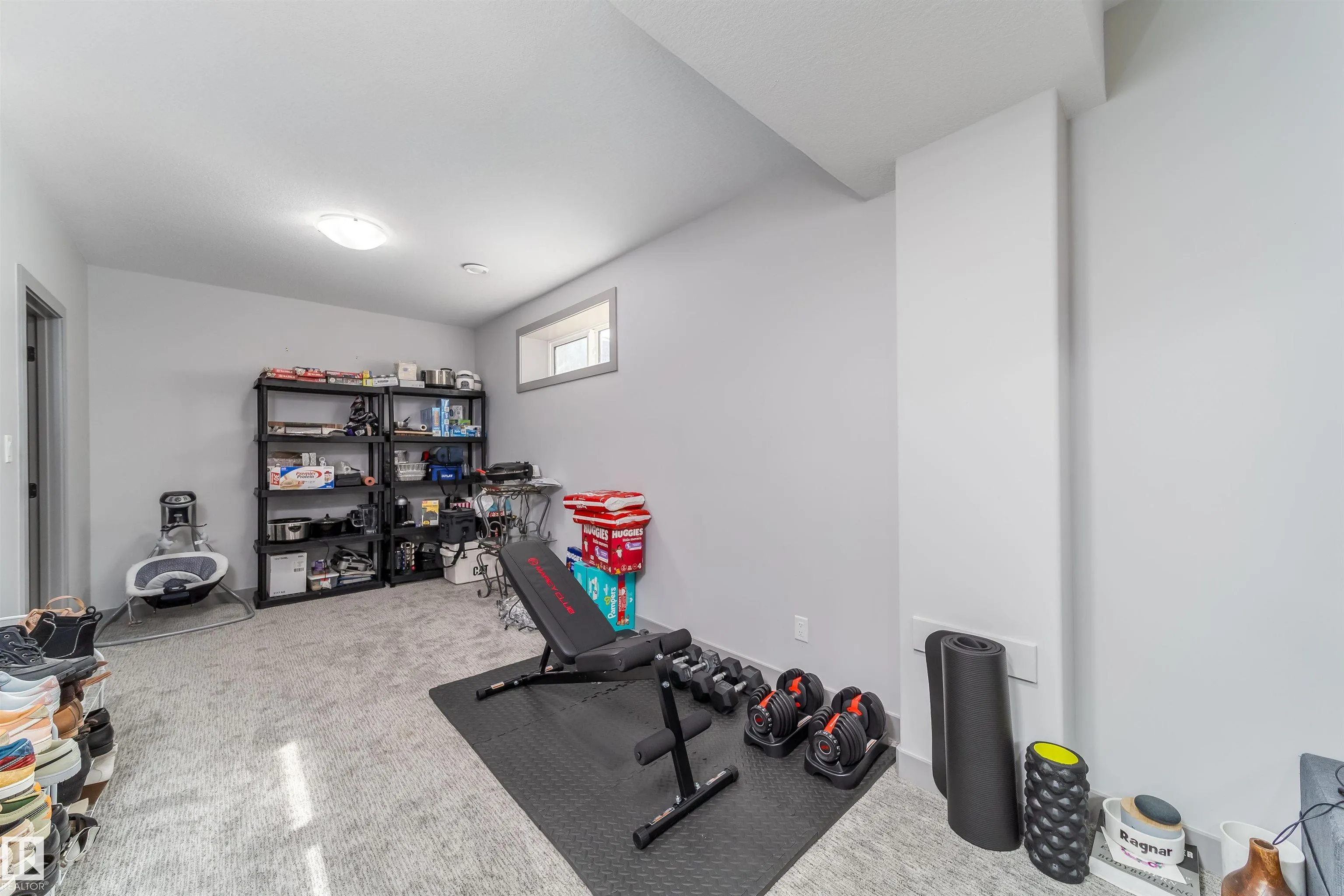 24 McKenzie Close