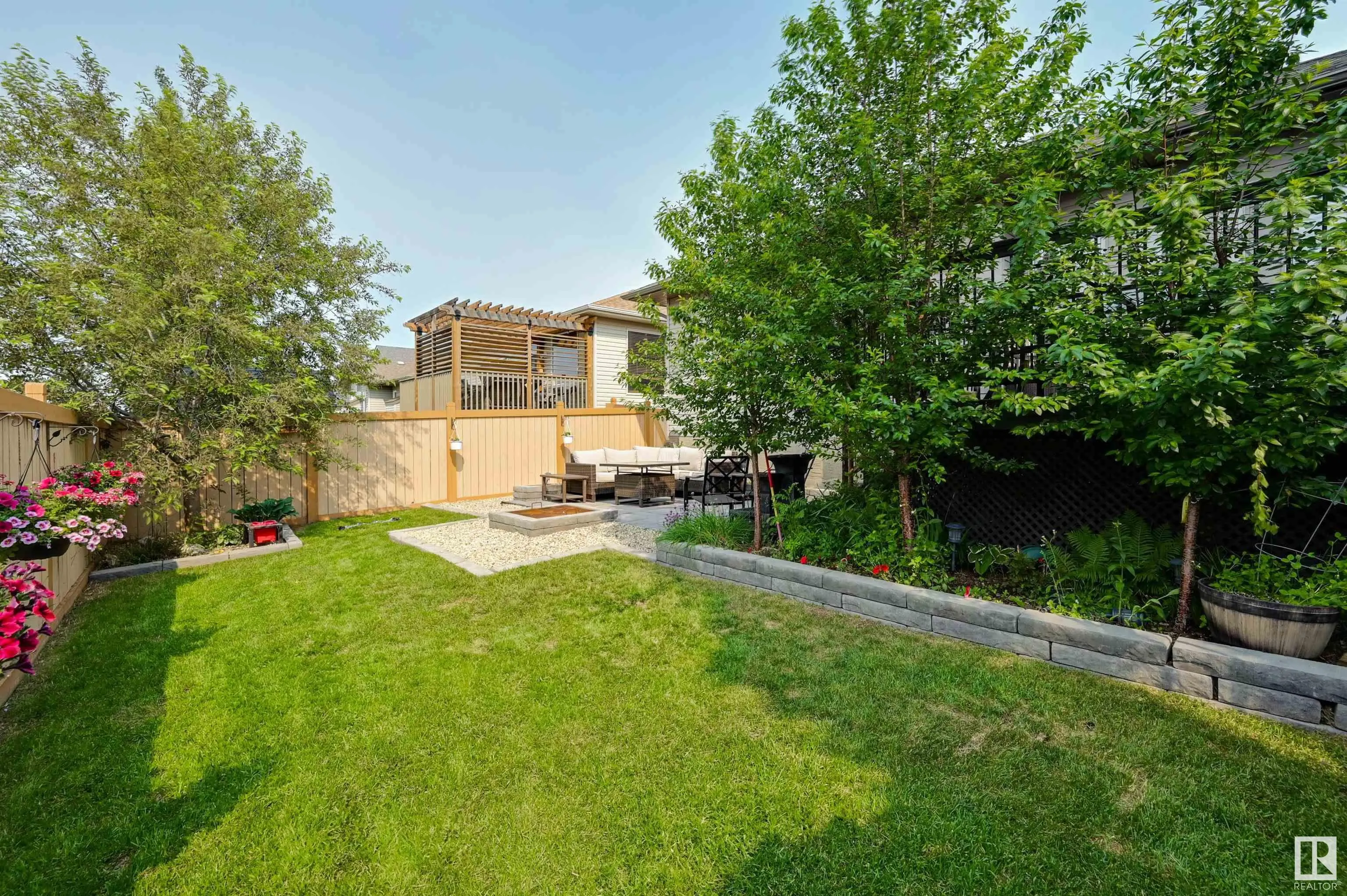 99 WALTERS Place