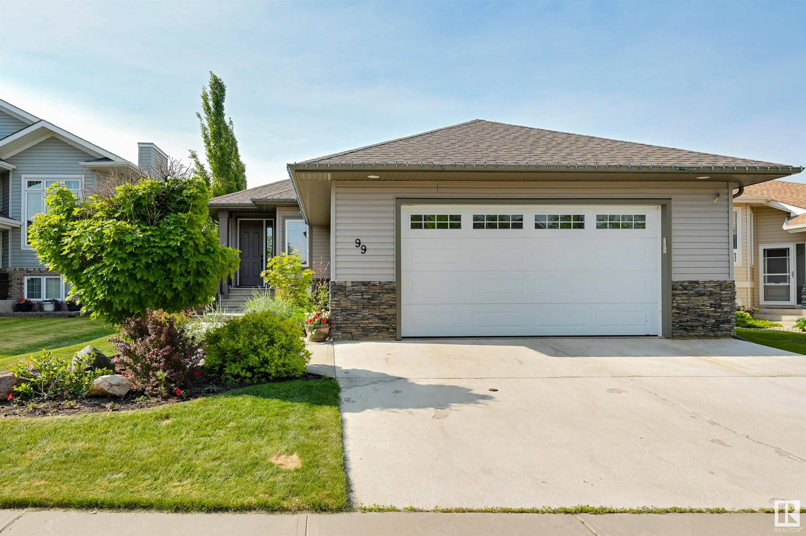 99 WALTERS Place
