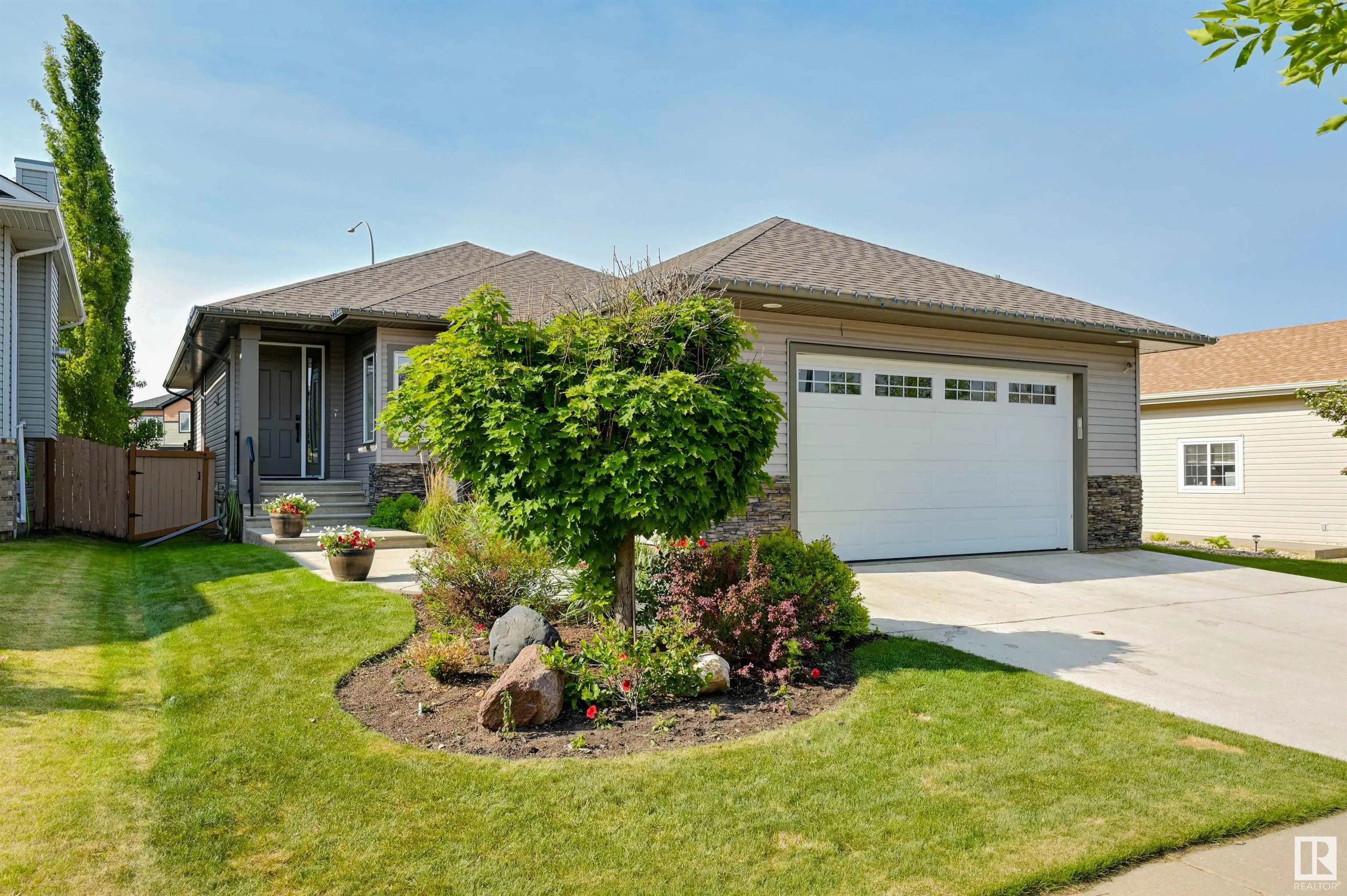99 WALTERS Place