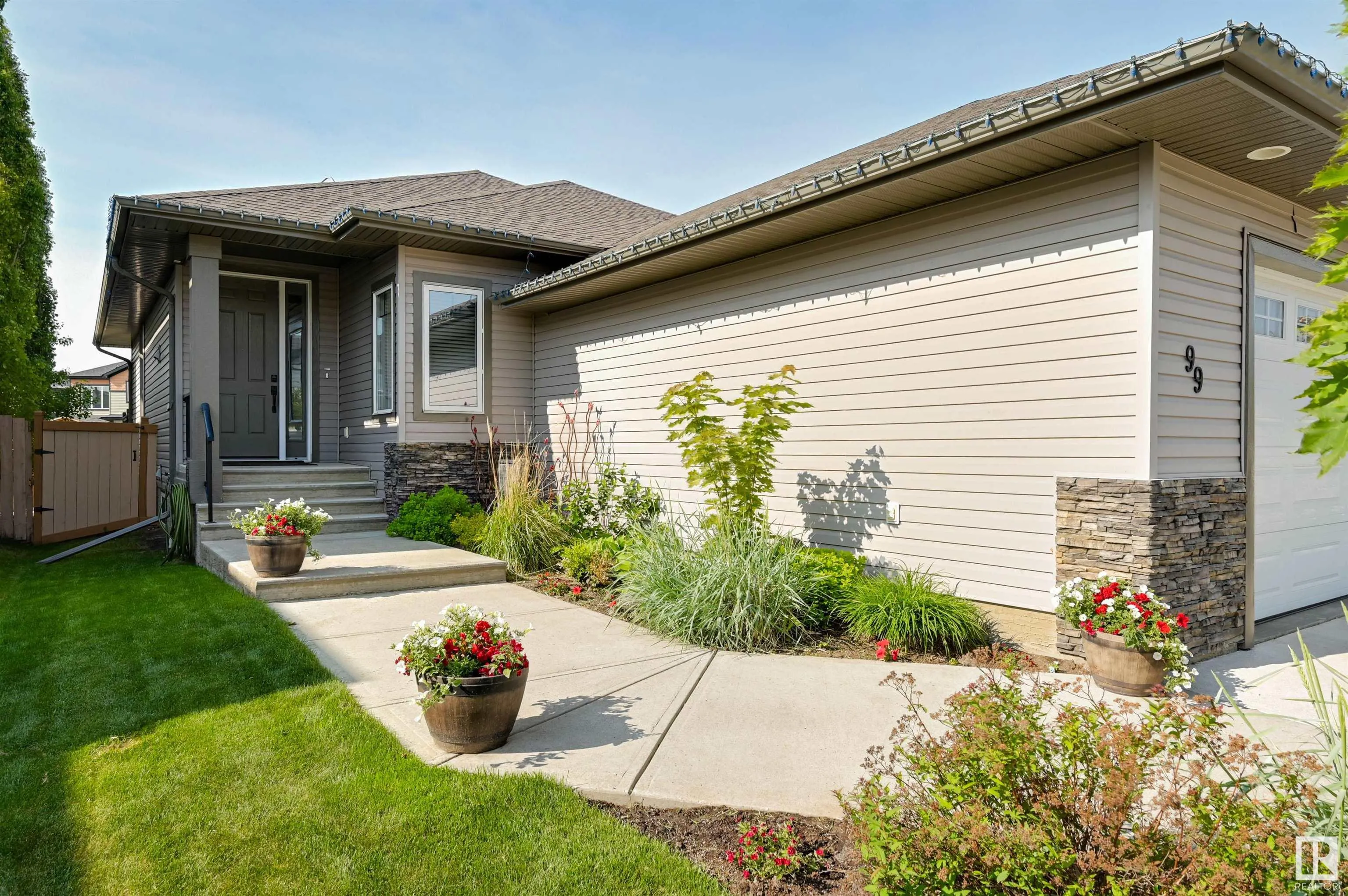 99 WALTERS Place