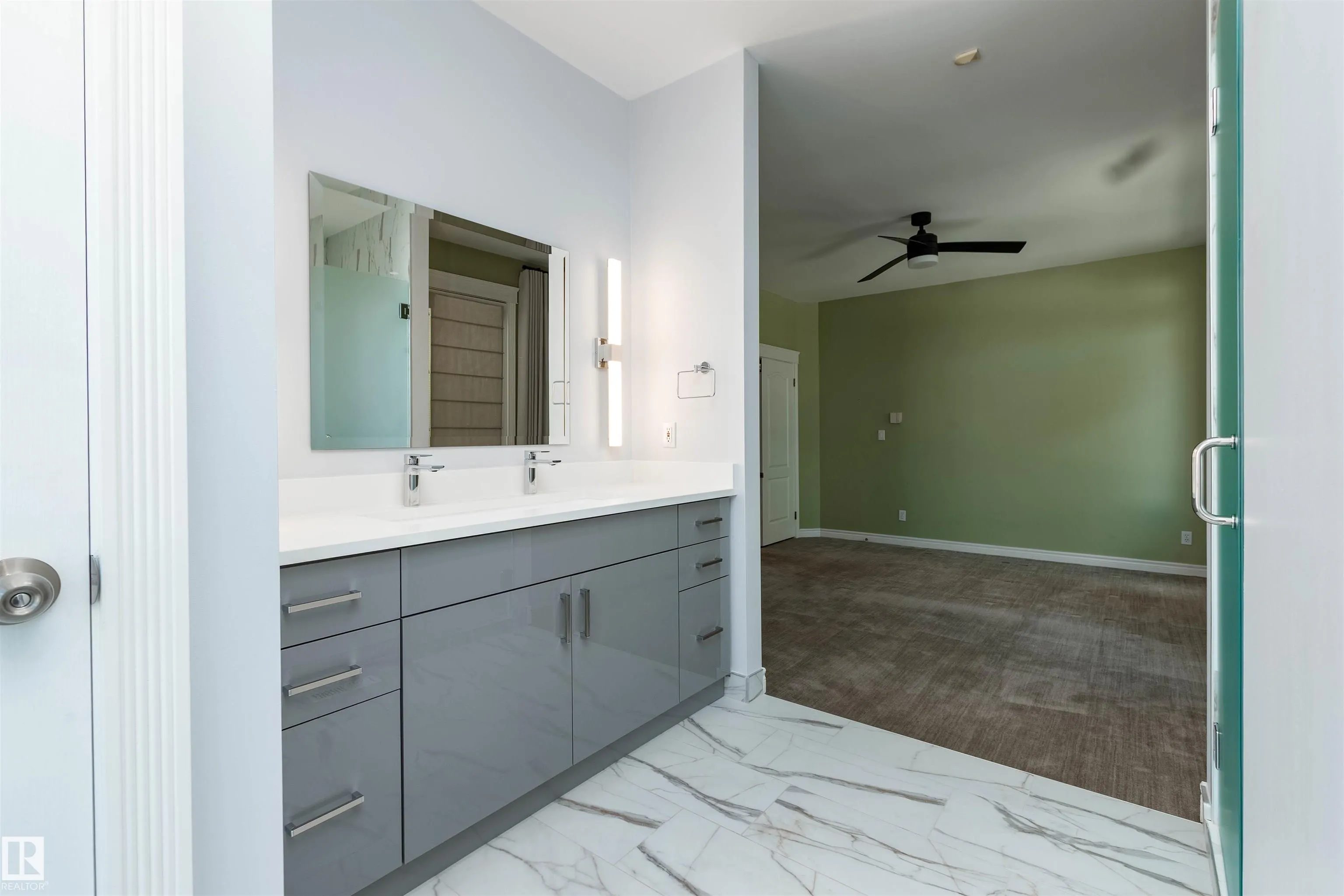 485 REGENCY Drive