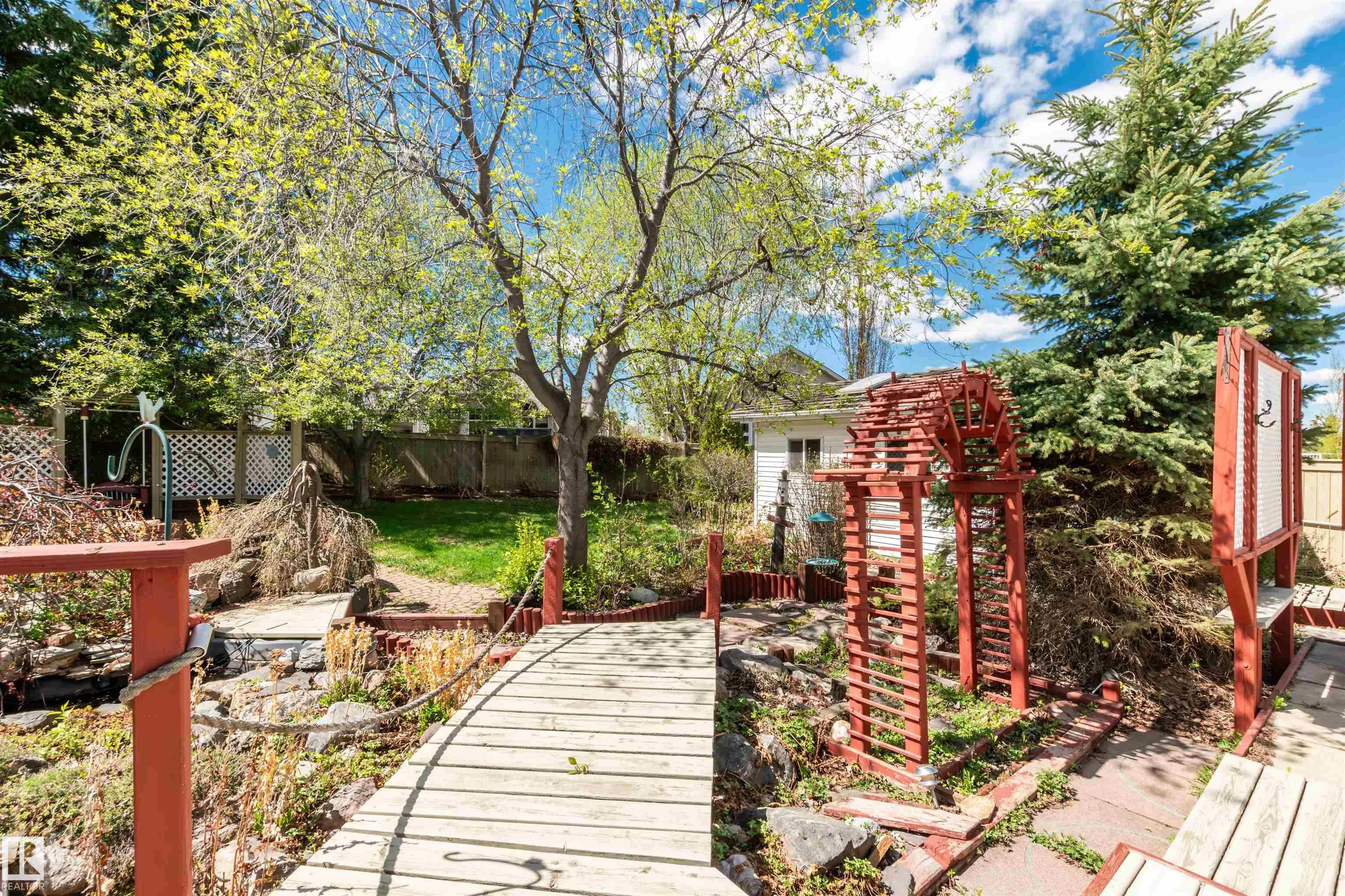 485 REGENCY Drive