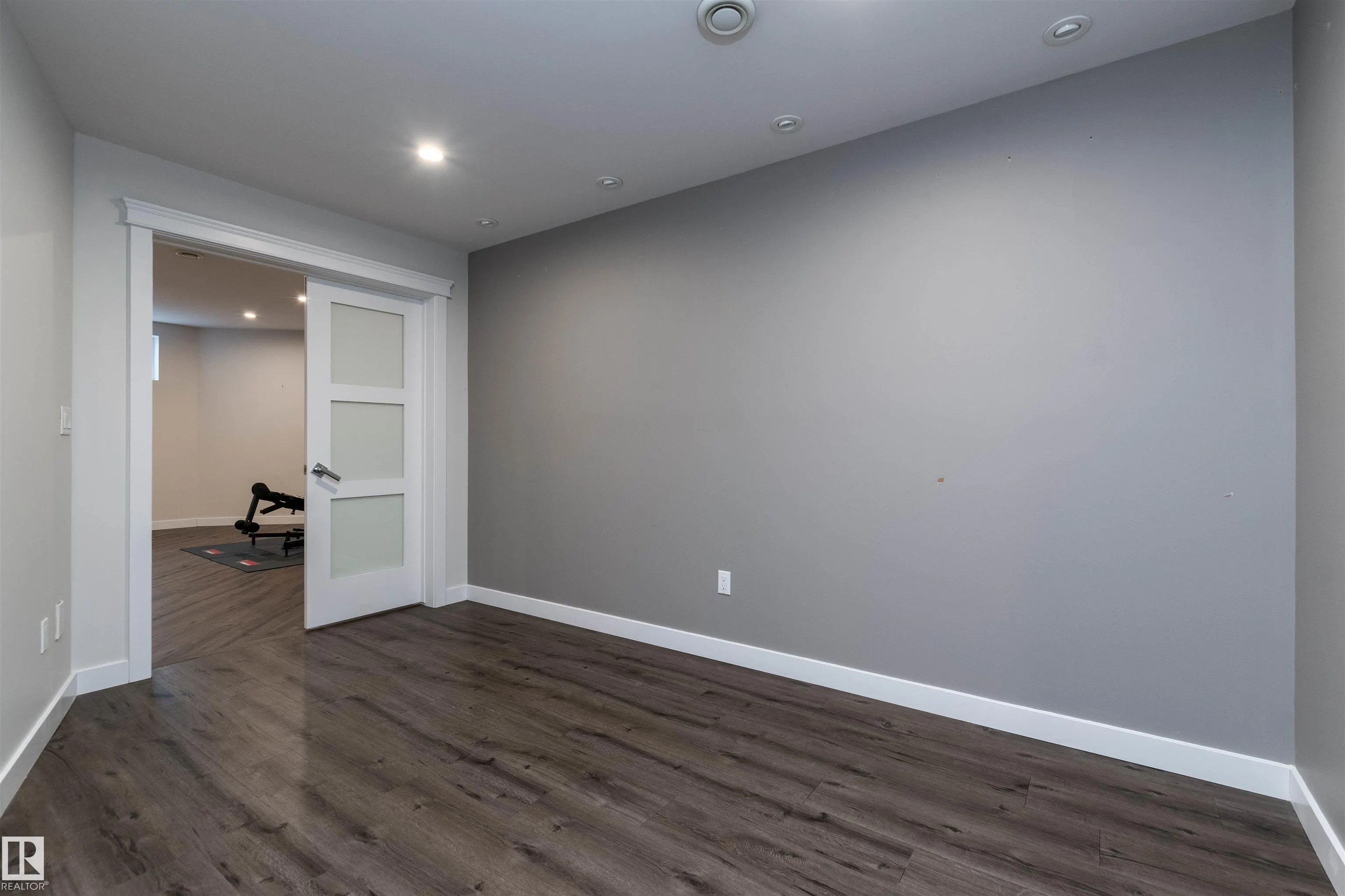 485 REGENCY Drive
