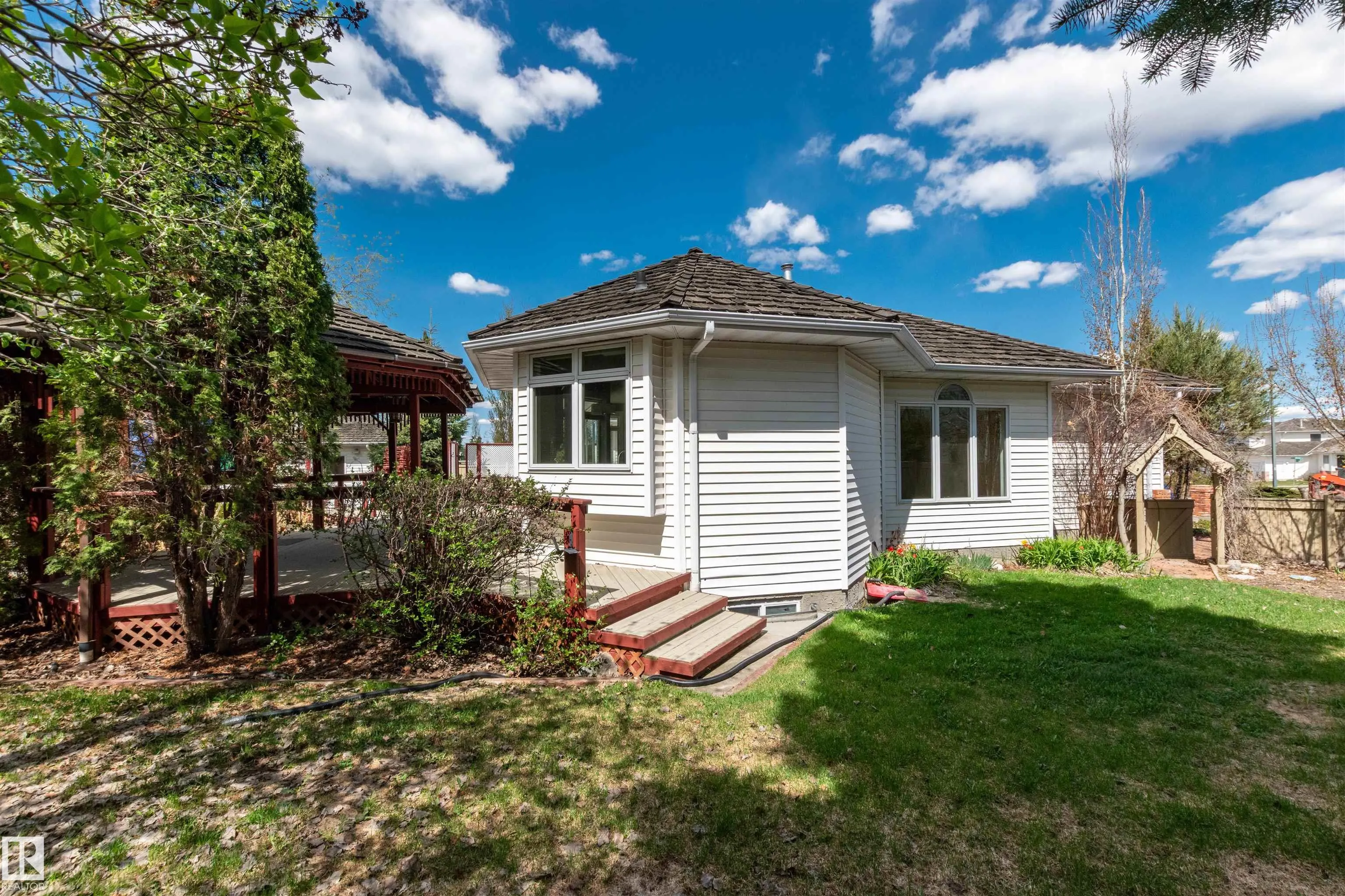 485 REGENCY Drive
