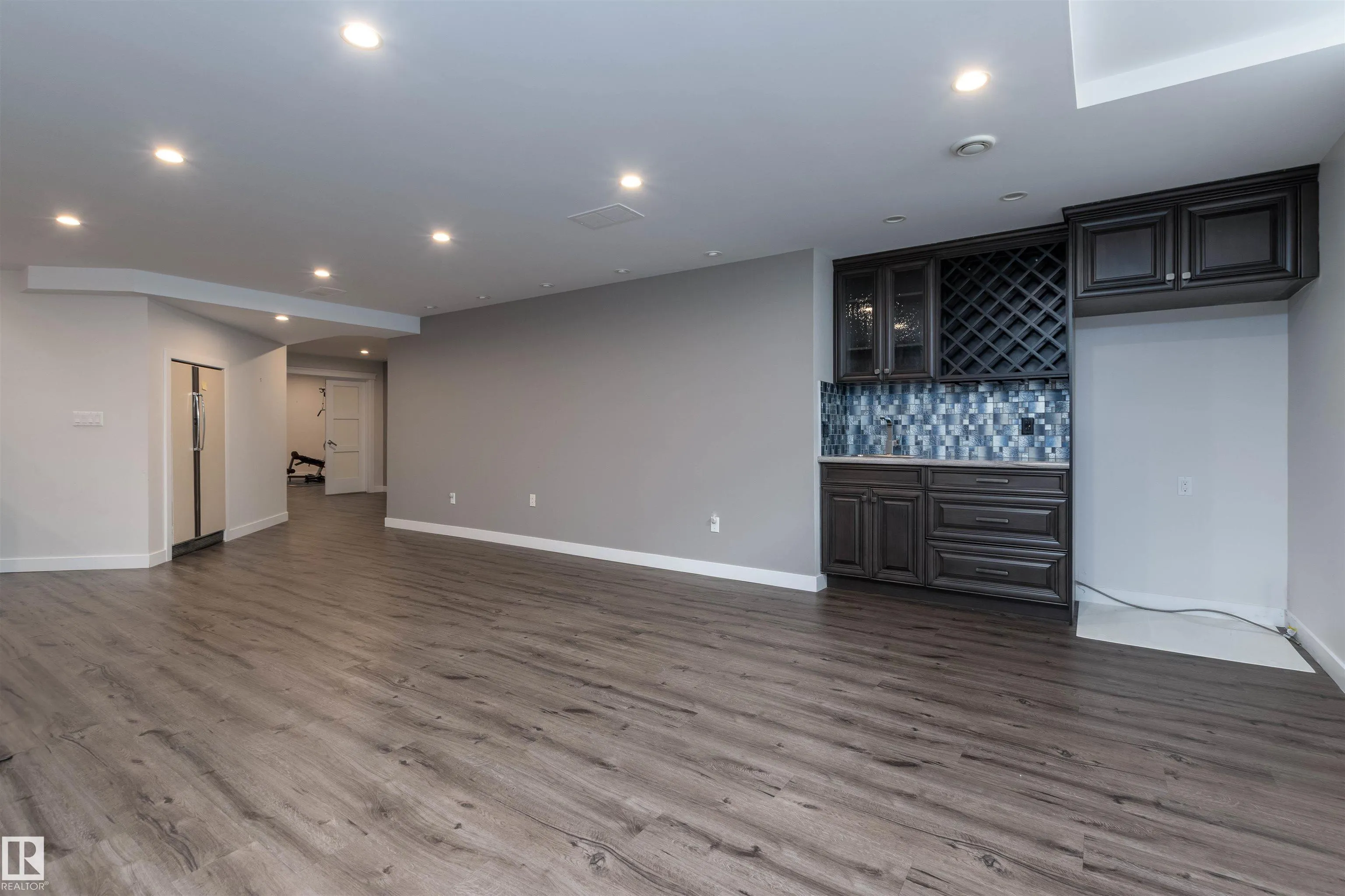 485 REGENCY Drive