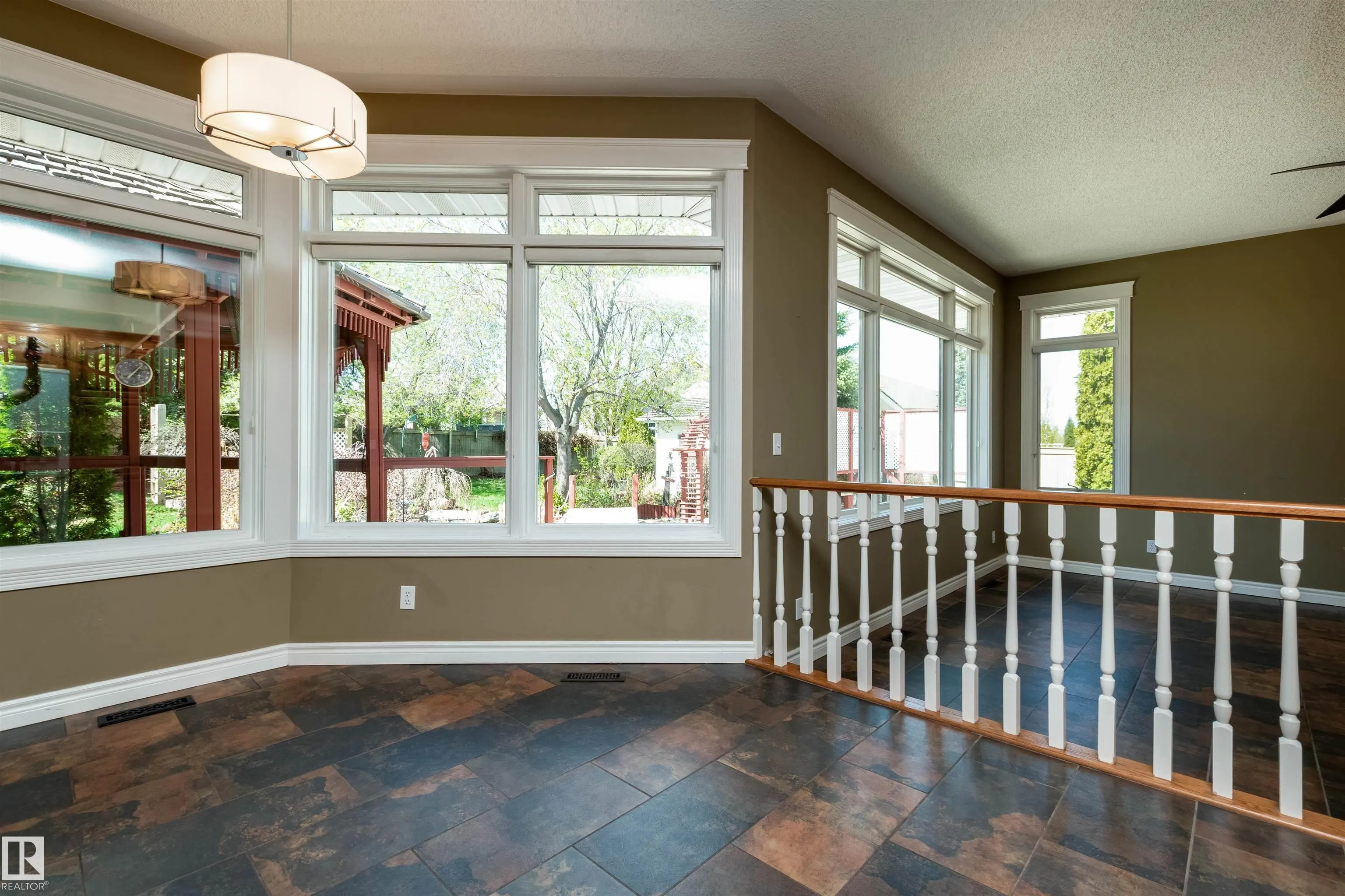 485 REGENCY Drive