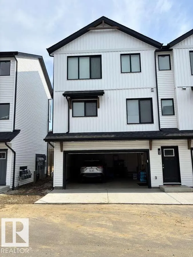 1025 Secord Promenade