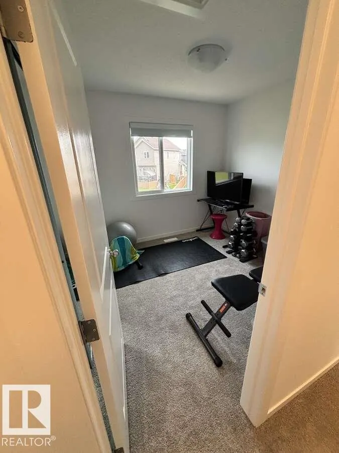 1025 Secord Promenade