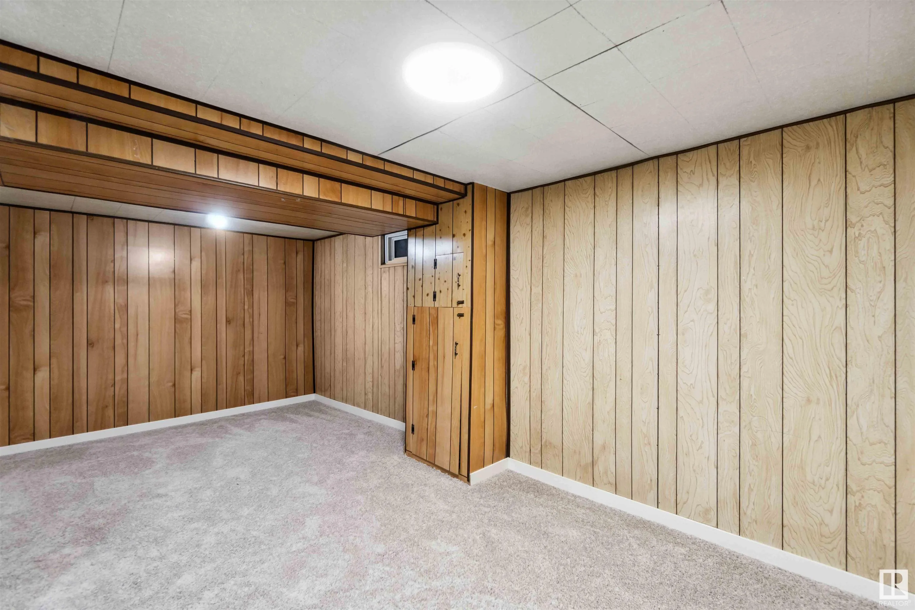 1096 MILLBOURNE
