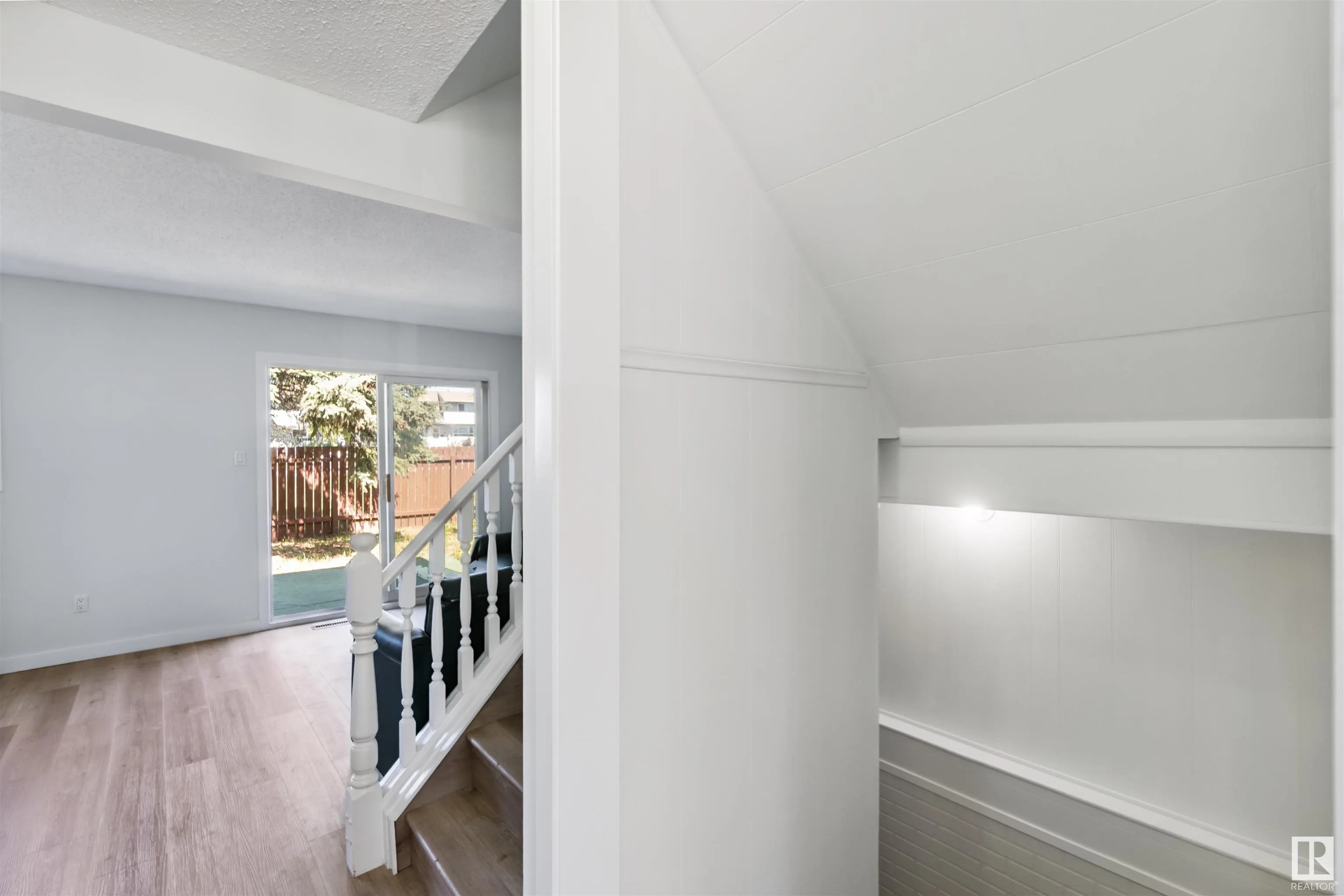 1096 MILLBOURNE