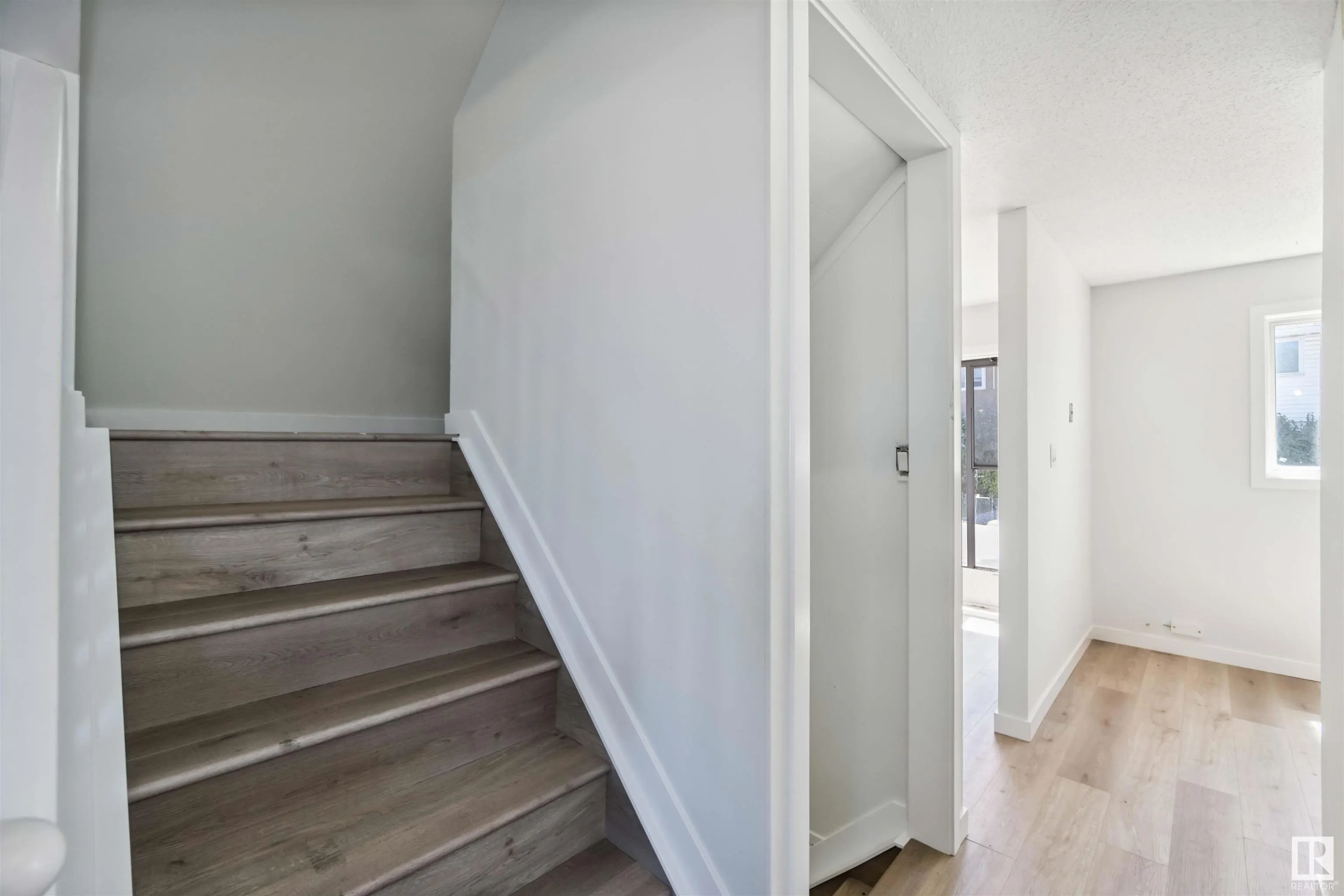 1096 MILLBOURNE