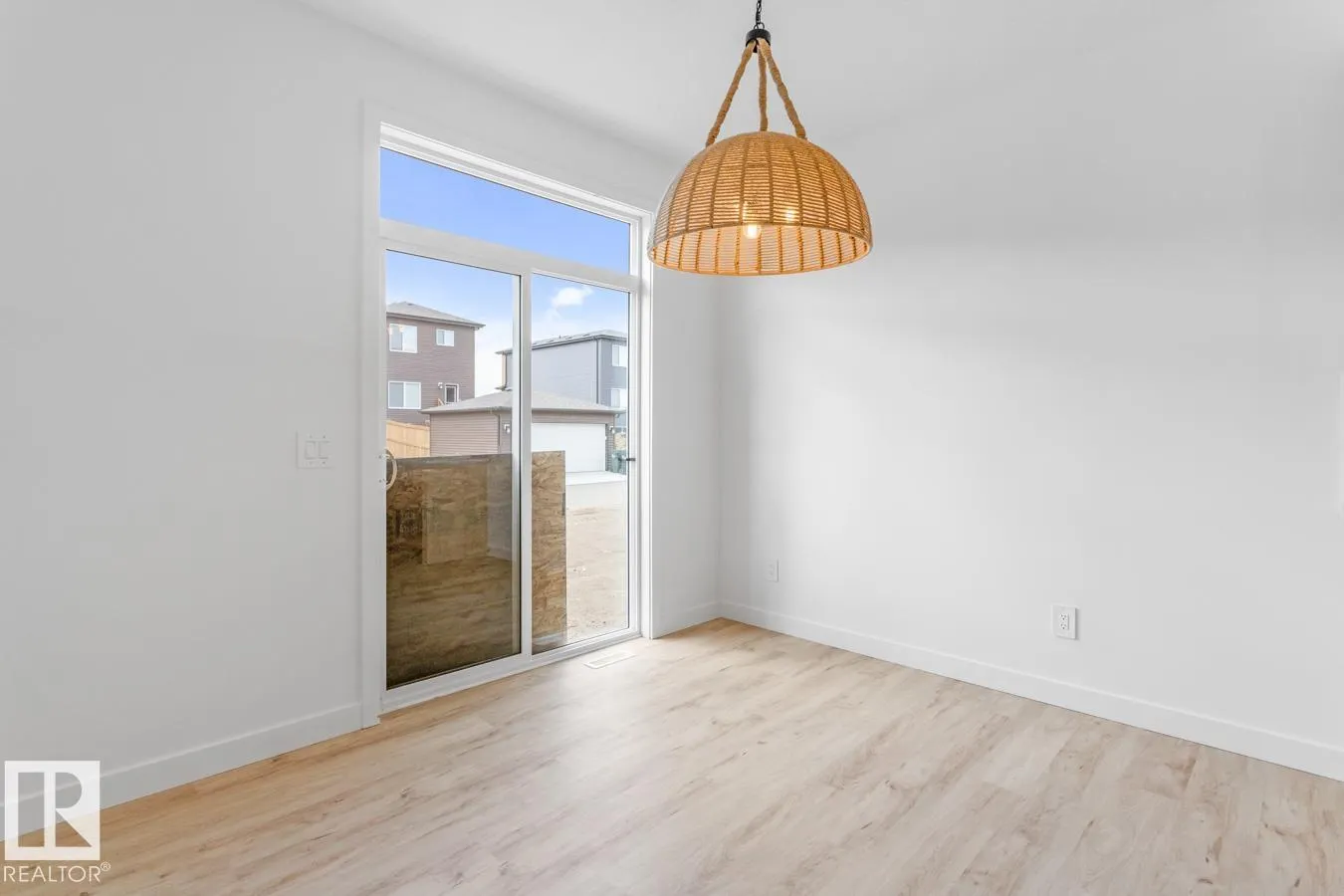 112 Catria Point(e)