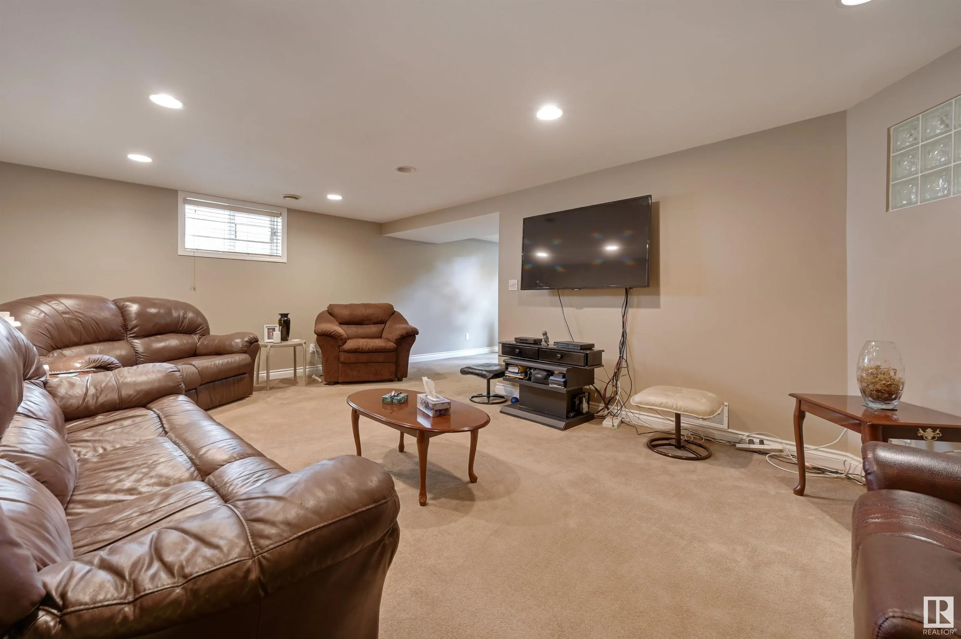 14023 104 Avenue