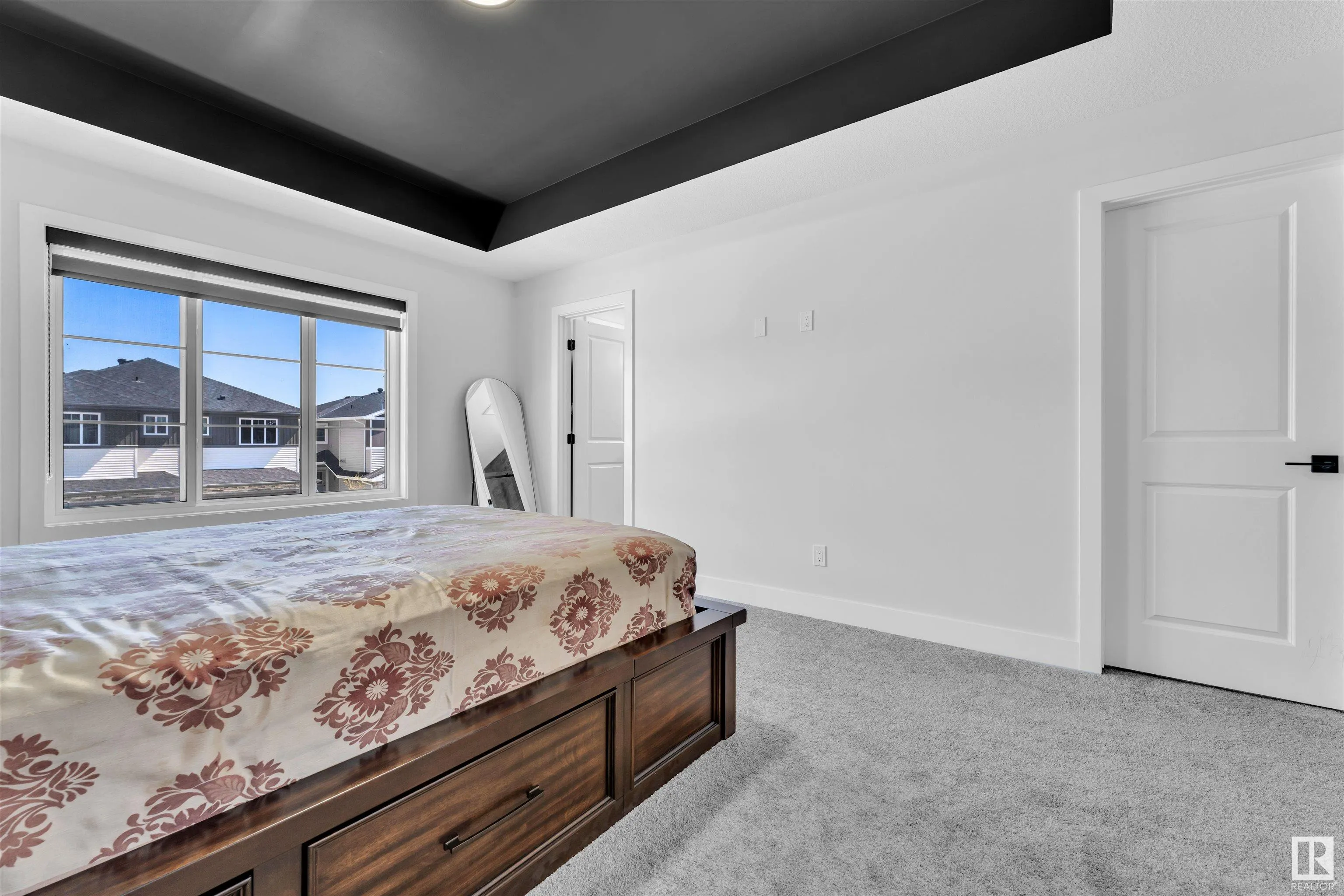 52 AMBERLEY Bay