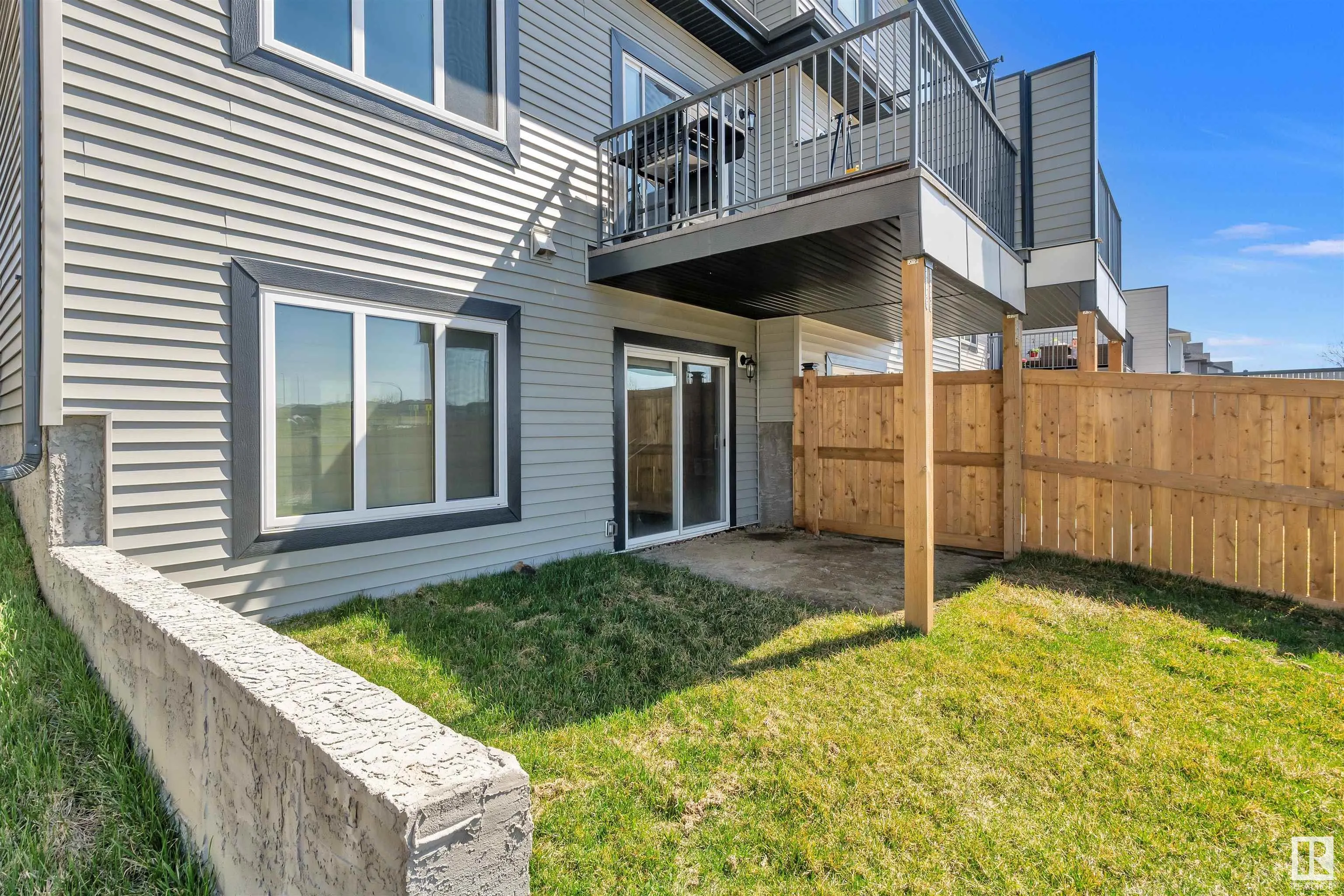 52 AMBERLEY Bay