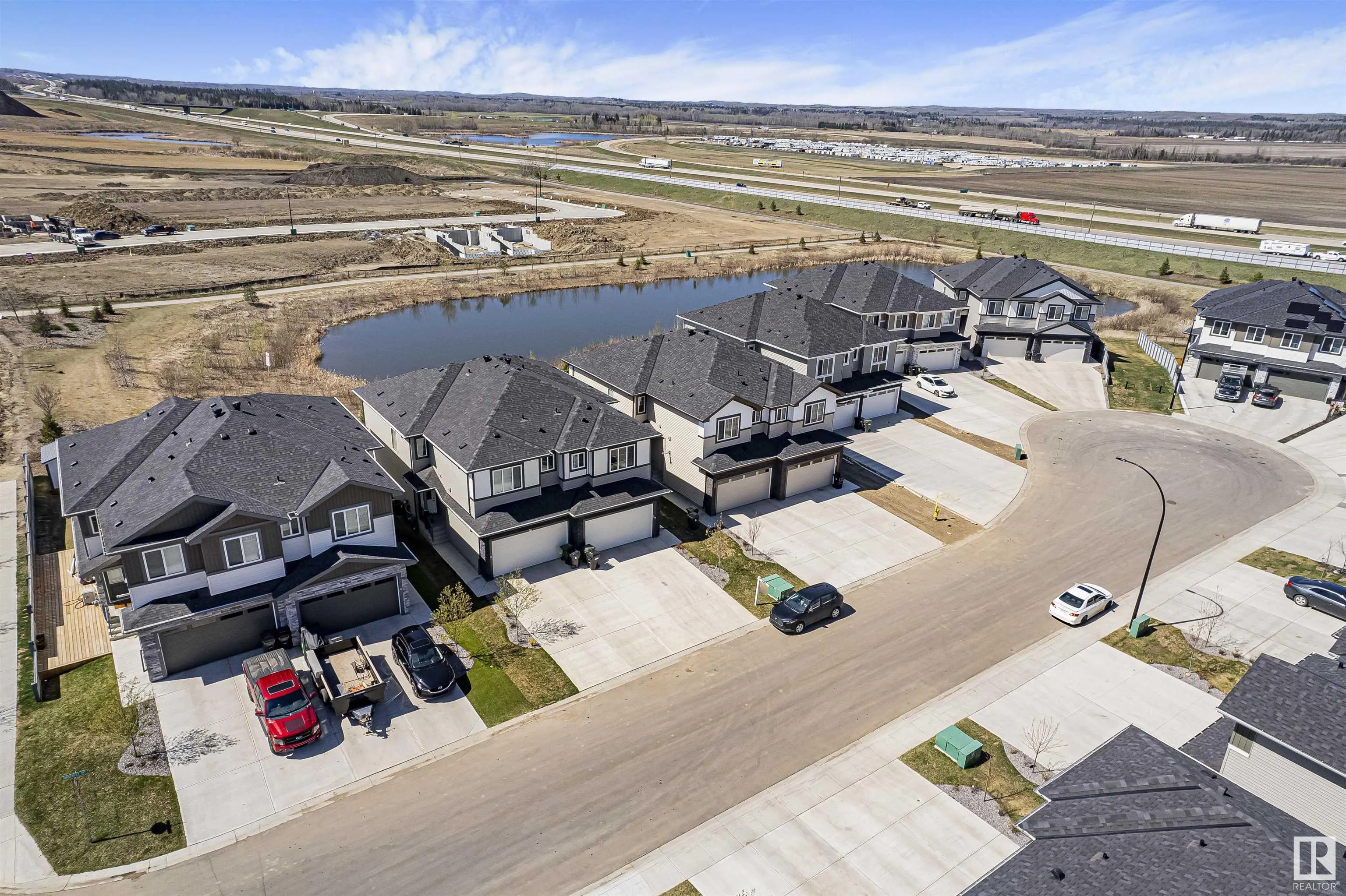 52 AMBERLEY Bay