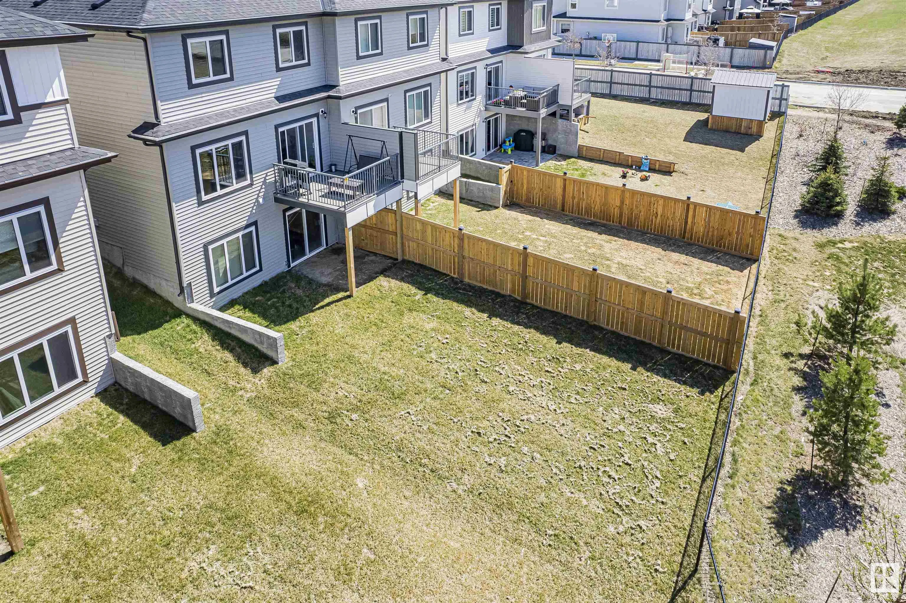 52 AMBERLEY Bay