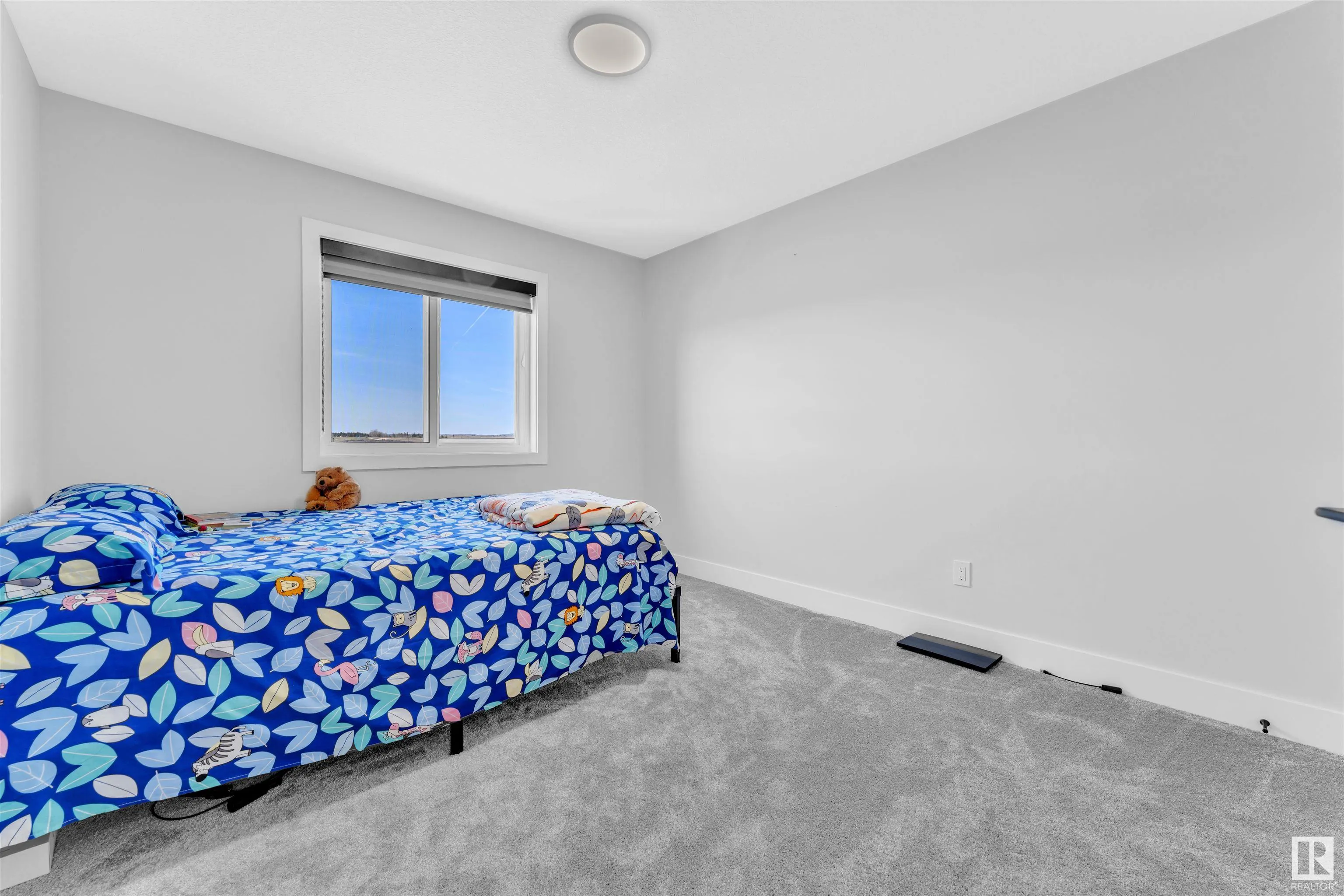 52 AMBERLEY Bay