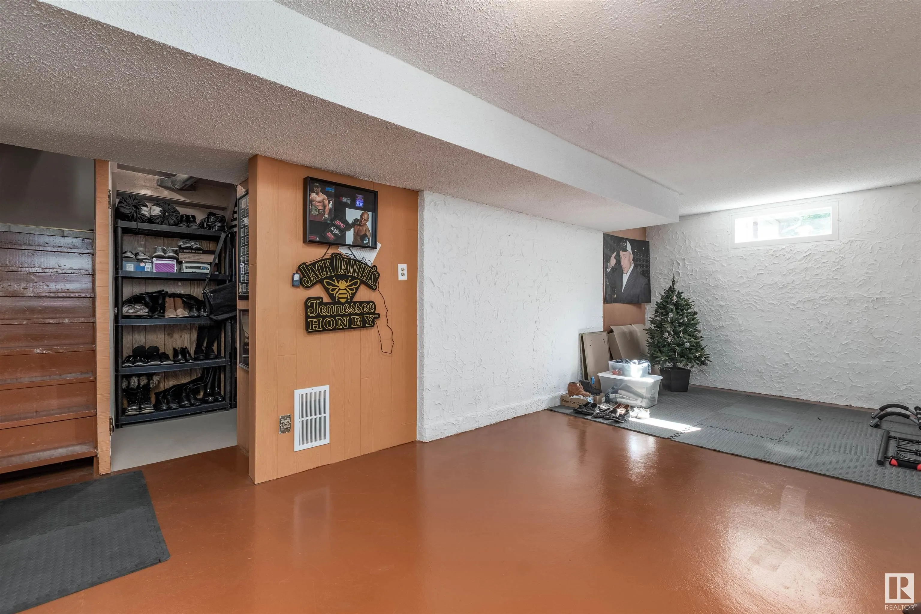 22559 WYE Road
