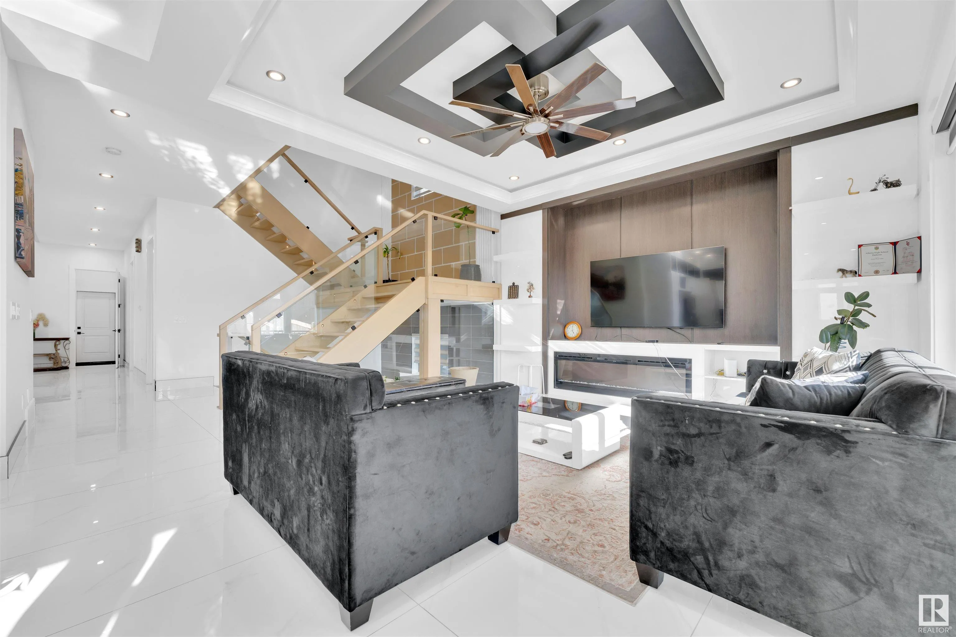 1704 19 Street