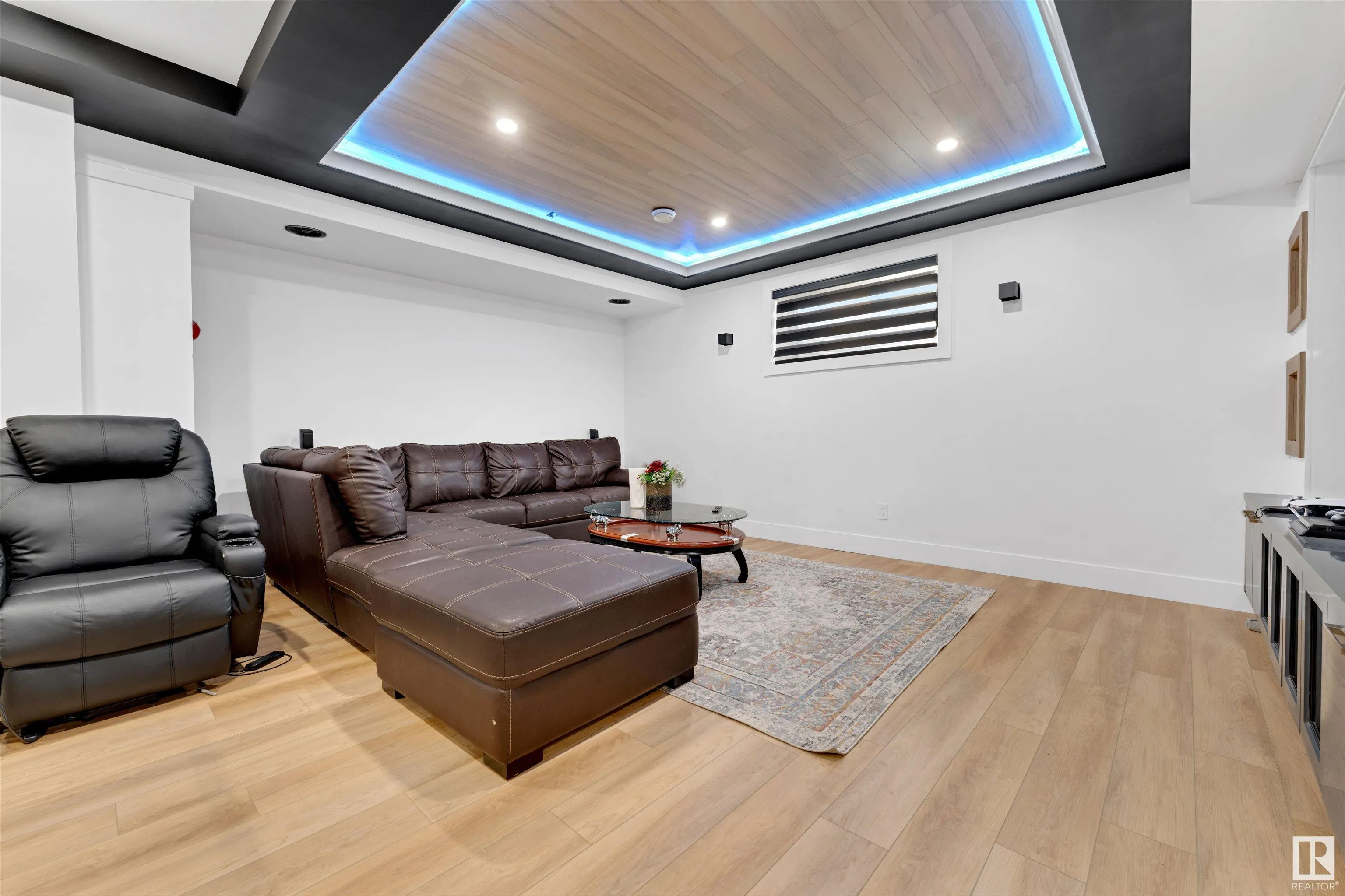 1704 19 Street