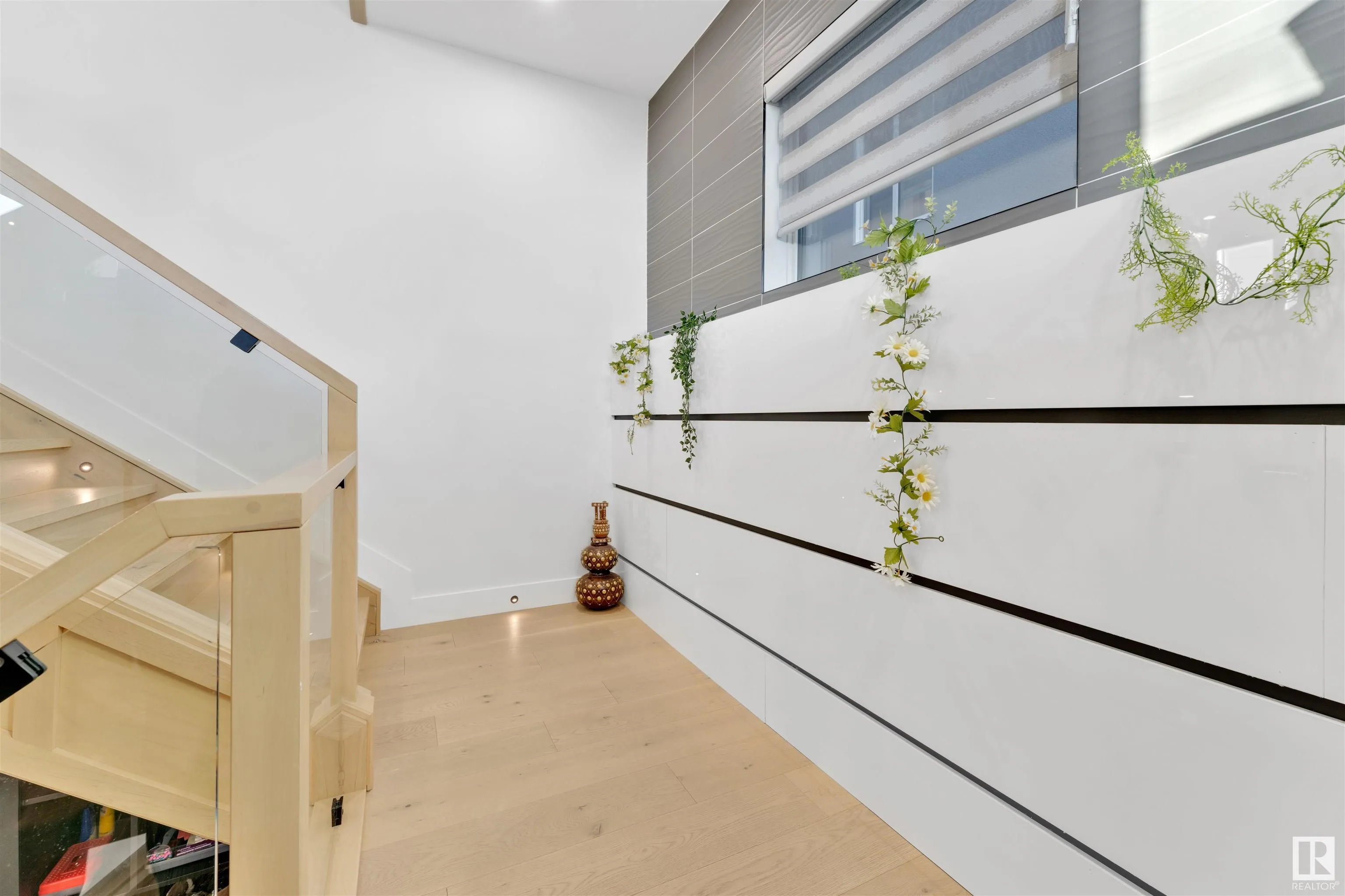 1704 19 Street