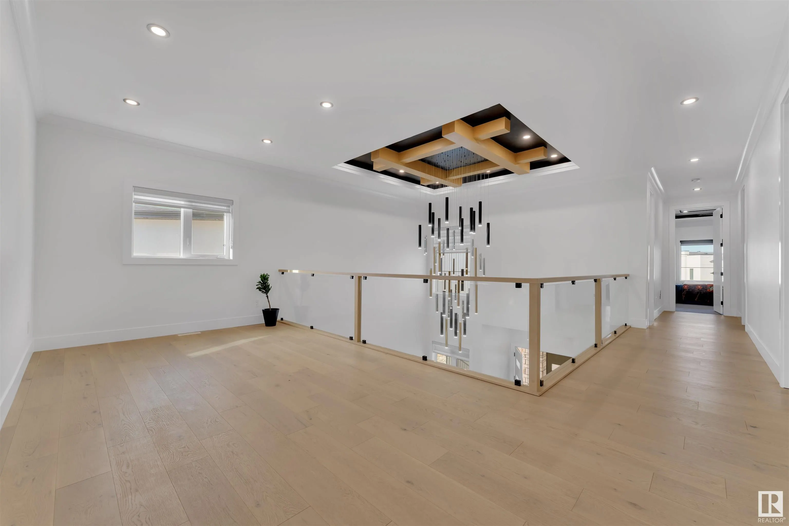 1704 19 Street