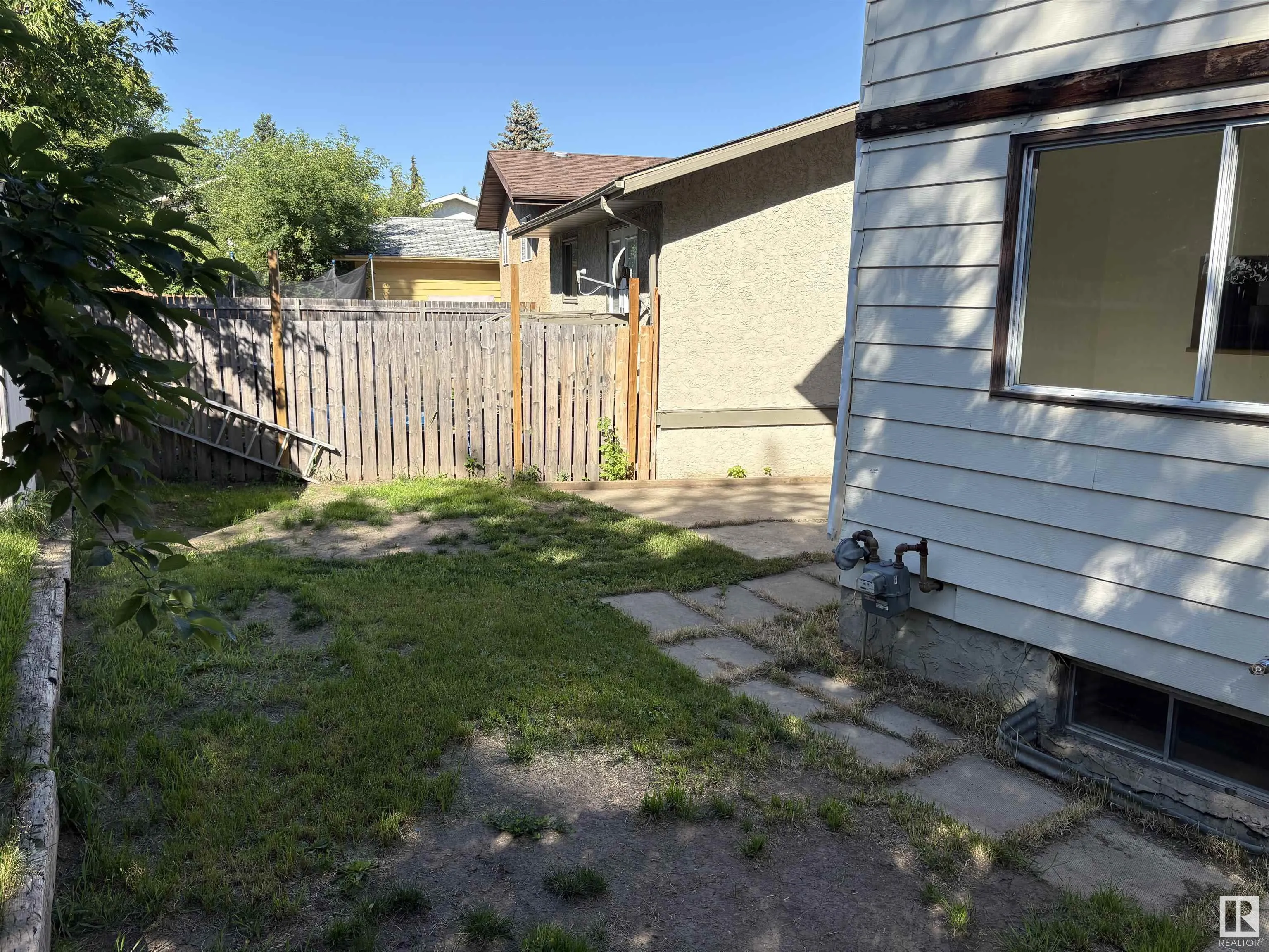 95 WELLINGTON Crescent