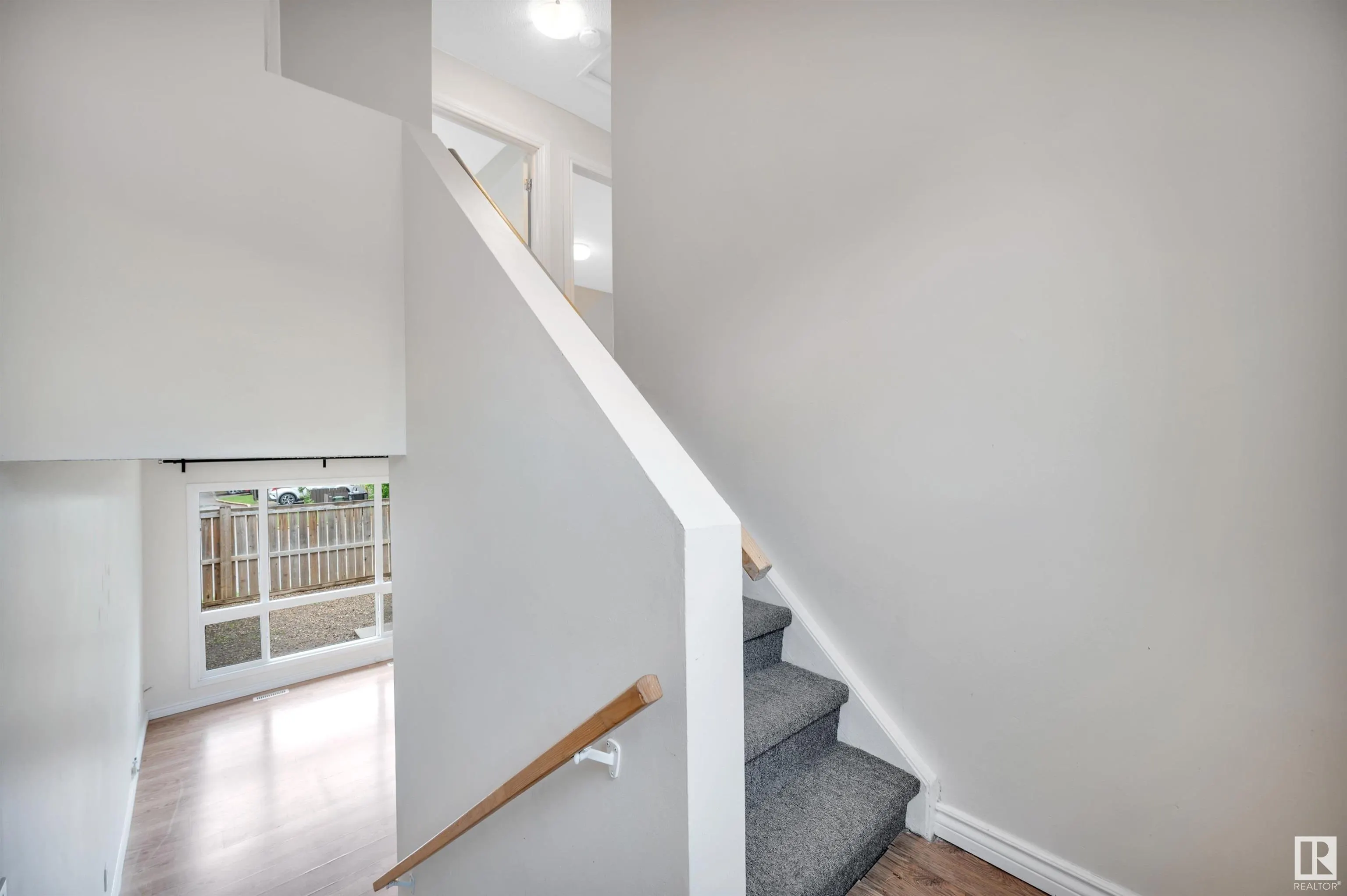 528 ABBOTTSFIELD Road